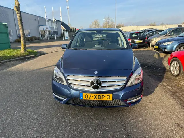 Mercedes-Benz B Class view 24