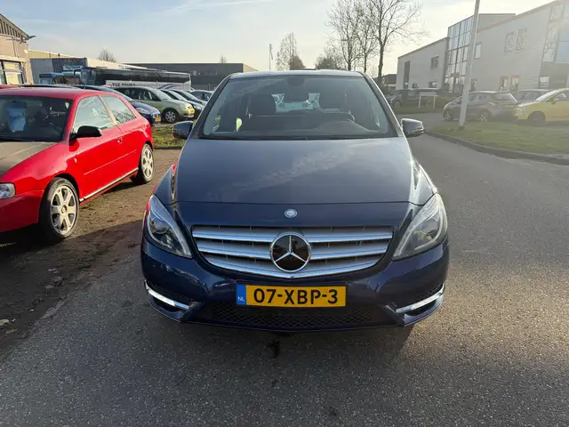 Mercedes-Benz B Class view 26