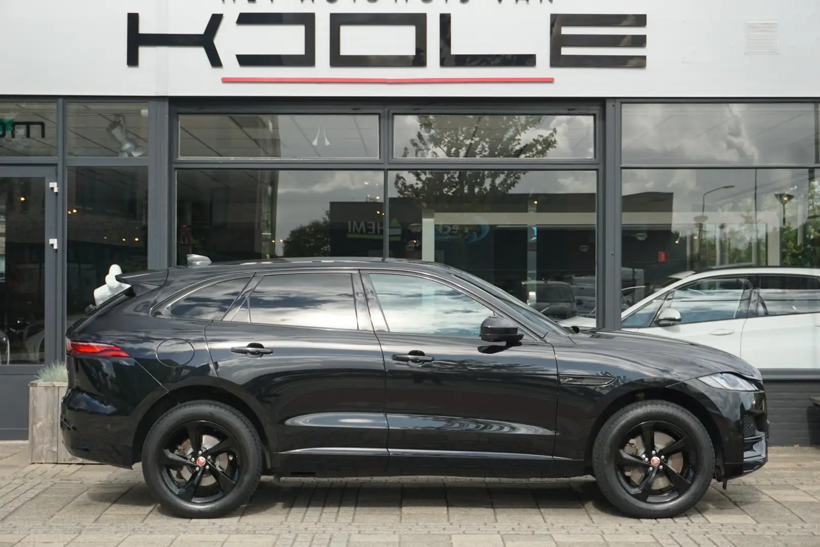 Jaguar F-Pace 2.0 P400e PHEV | Meridian Surround | ACC Schwarz - 1