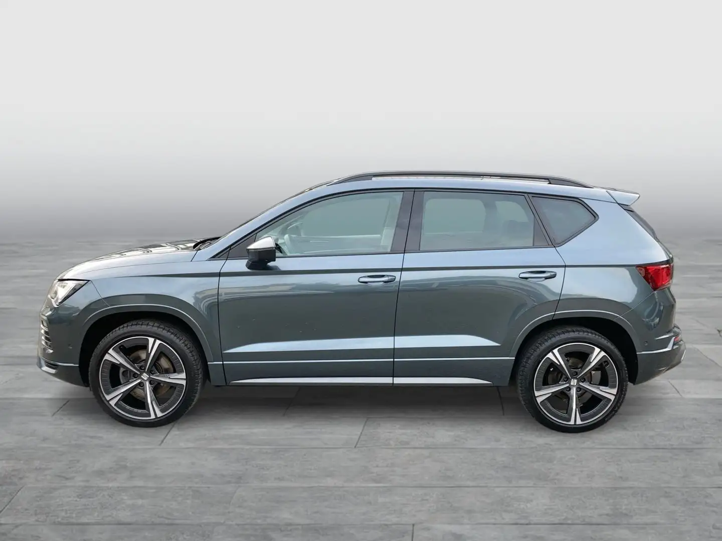 SEAT Ateca FR 1.5 TSI ACT DSG Grau - 2