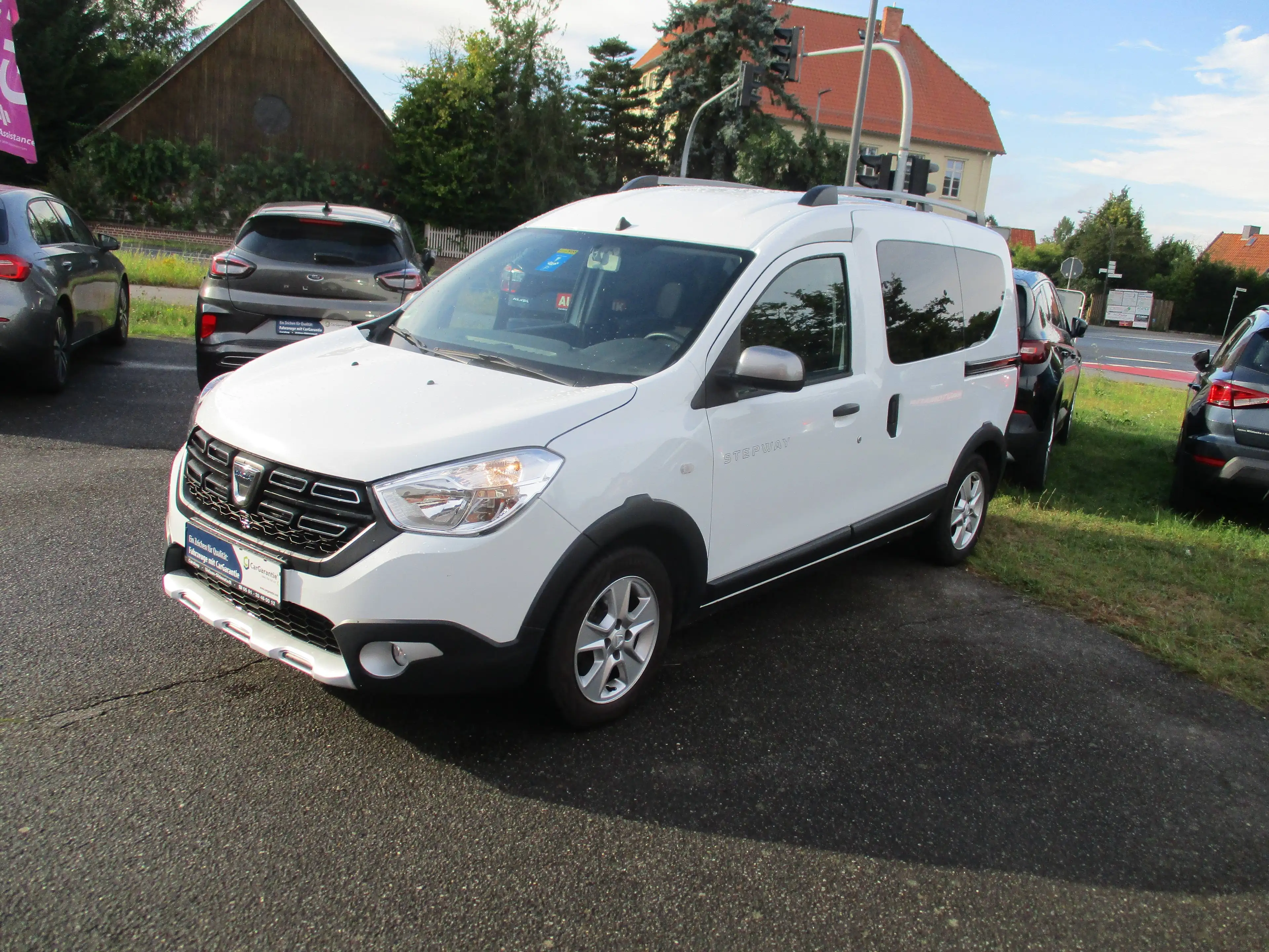 Dacia Dokker Stepway Pro / Klima / Alu / Navi / Rückfahrkamera . . . — photo 3