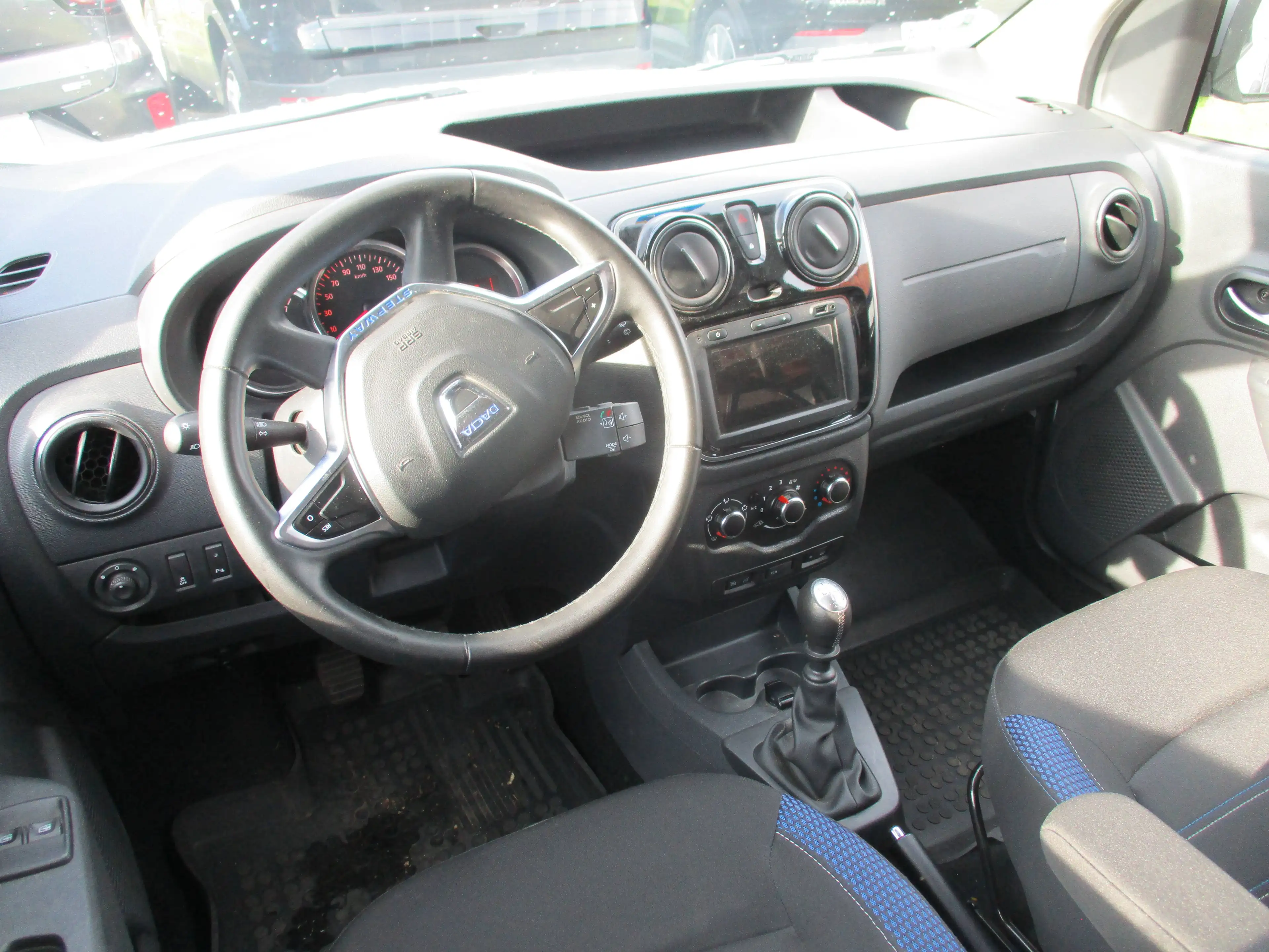 Dacia Dokker Stepway Pro / Klima / Alu / Navi / Rückfahrkamera . . . — photo 7