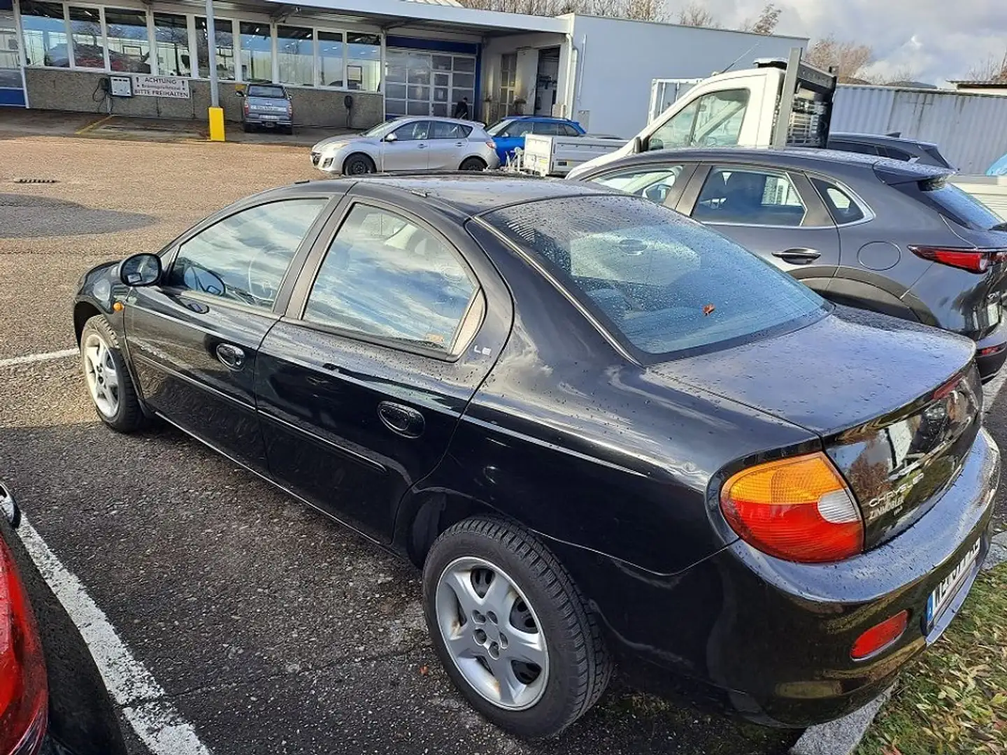 Chrysler Neon 2,0 LE Aut. Schwarz - 2
