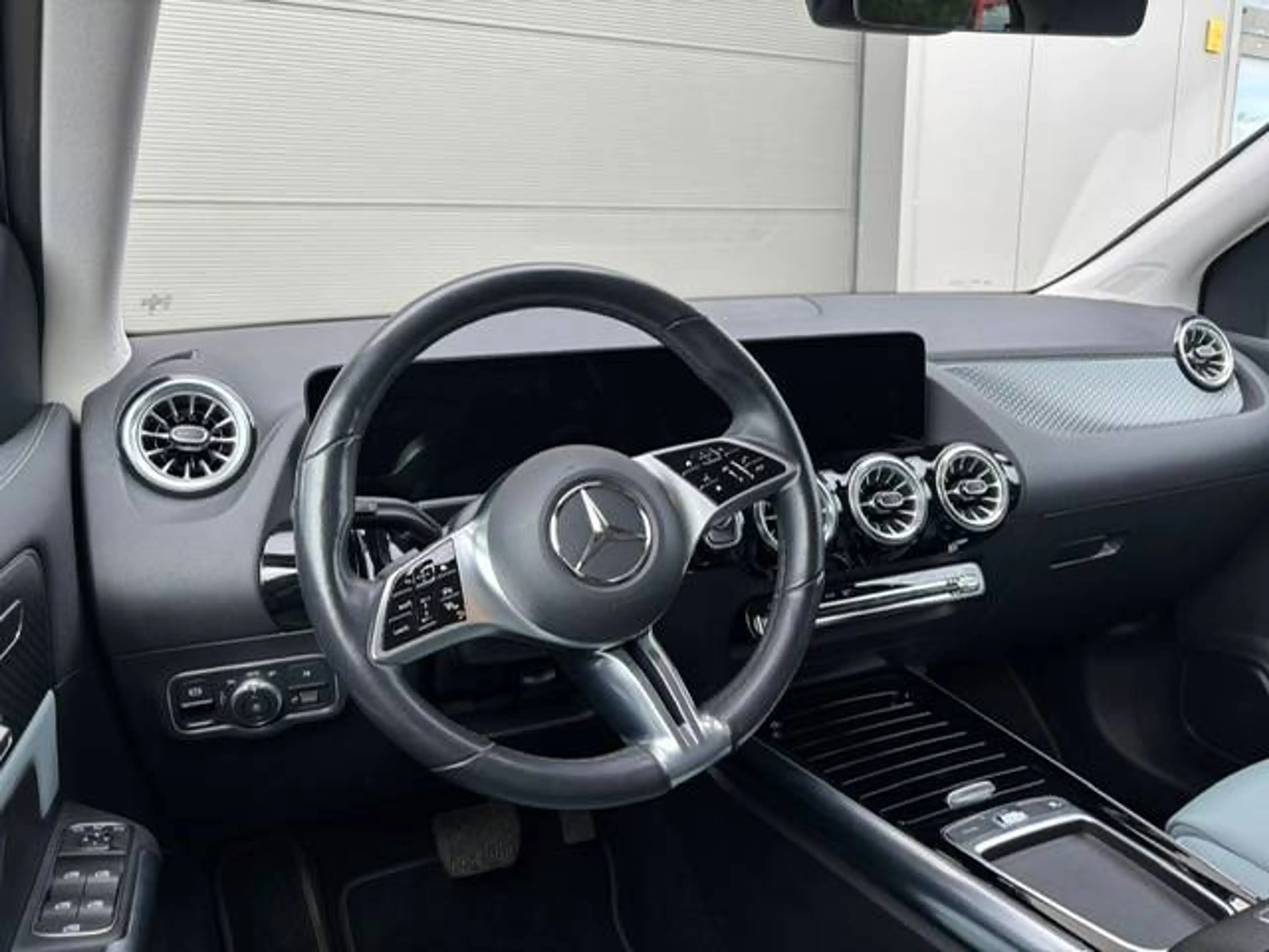Mercedes-Benz B 250 Adaptive cruise controle/camera/LED/navigatie — photo 10