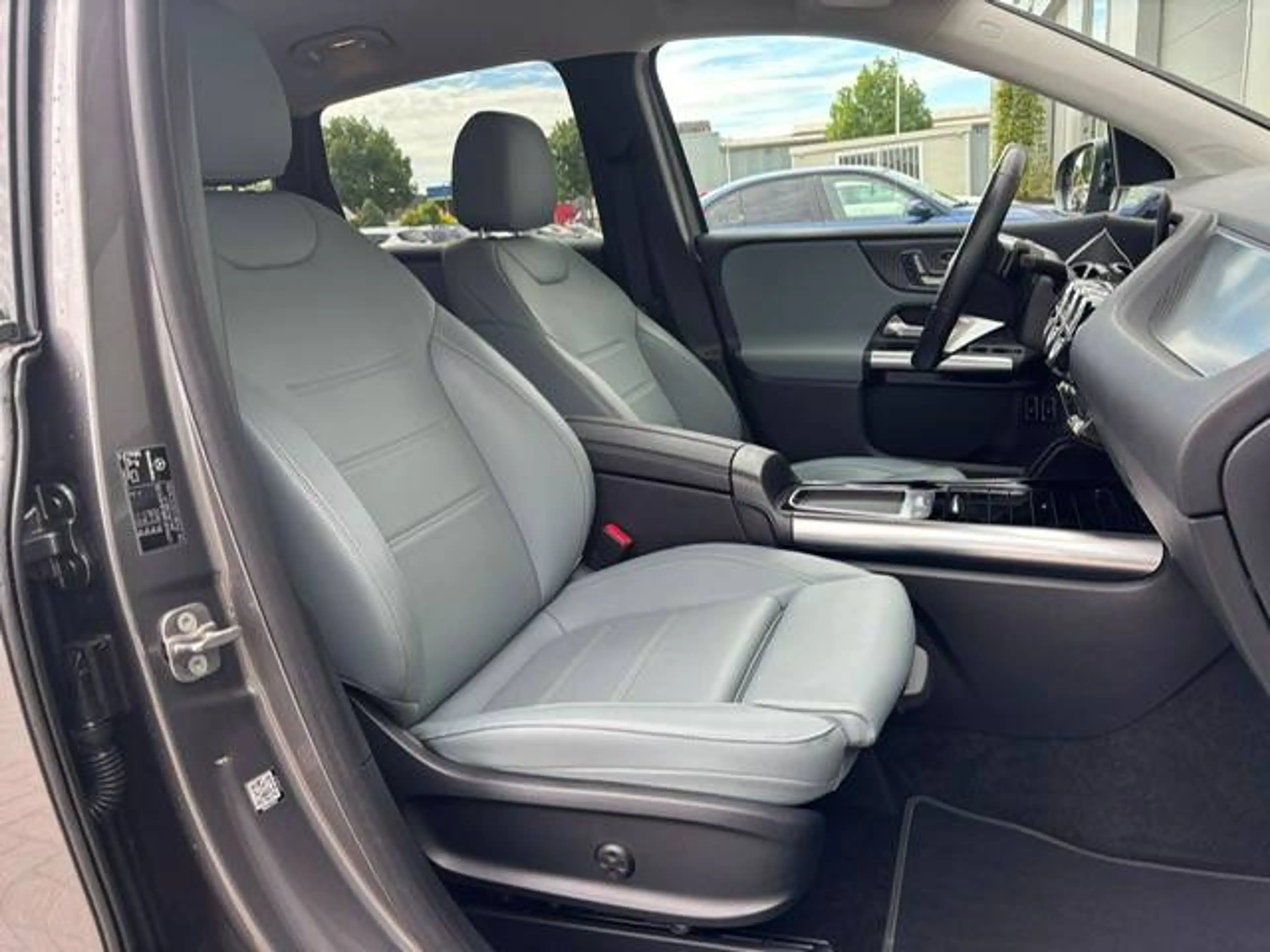 Mercedes-Benz B 250 Adaptive cruise controle/camera/LED/navigatie — photo 9