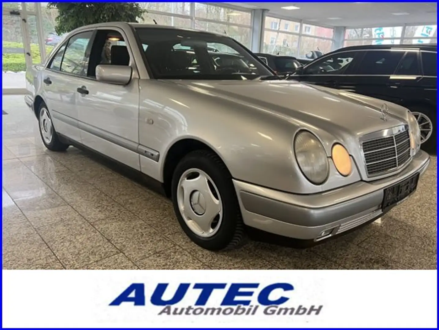 Mercedes-Benz E 230 Automatik 2. Hand Schiebedach Srebrny - 1