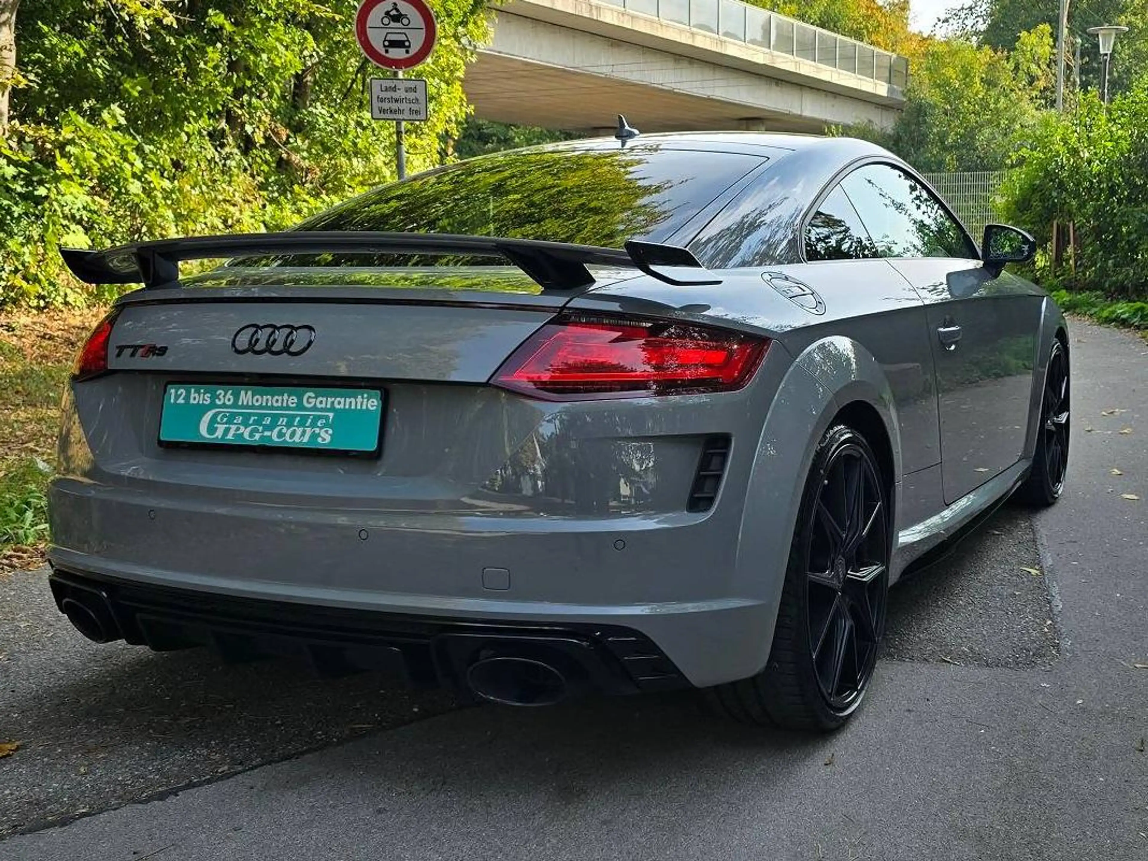 Audi TT RS Audi TT Coupe quattro S tronic — photo 4