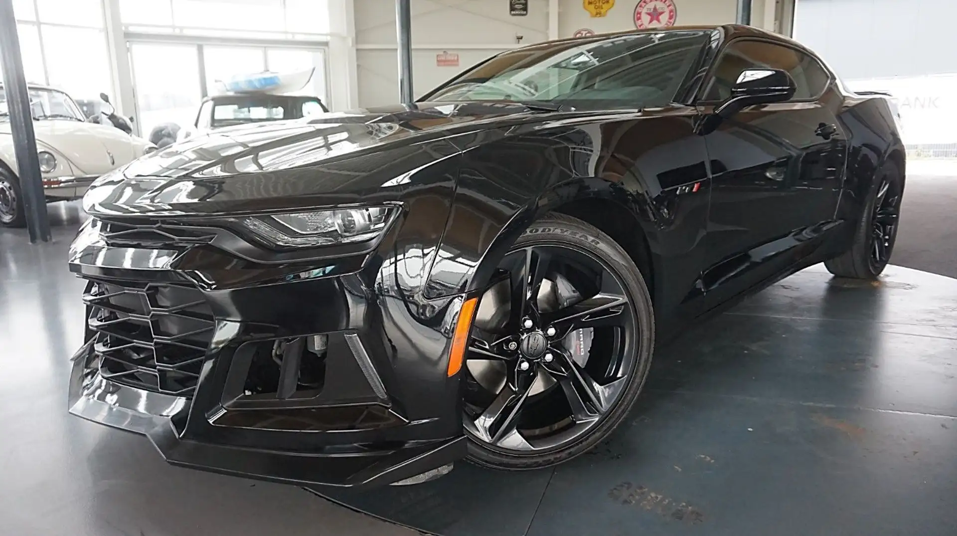 Chevrolet Camaro 6.2l V8 ZL1  Leder*Auto*Alu20*Xenon*Ez:22 Schwarz - 1