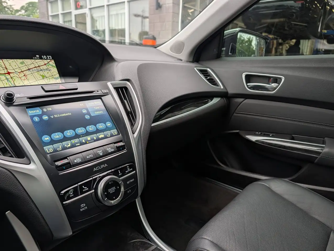 Acura TLX снимка Acura TLX