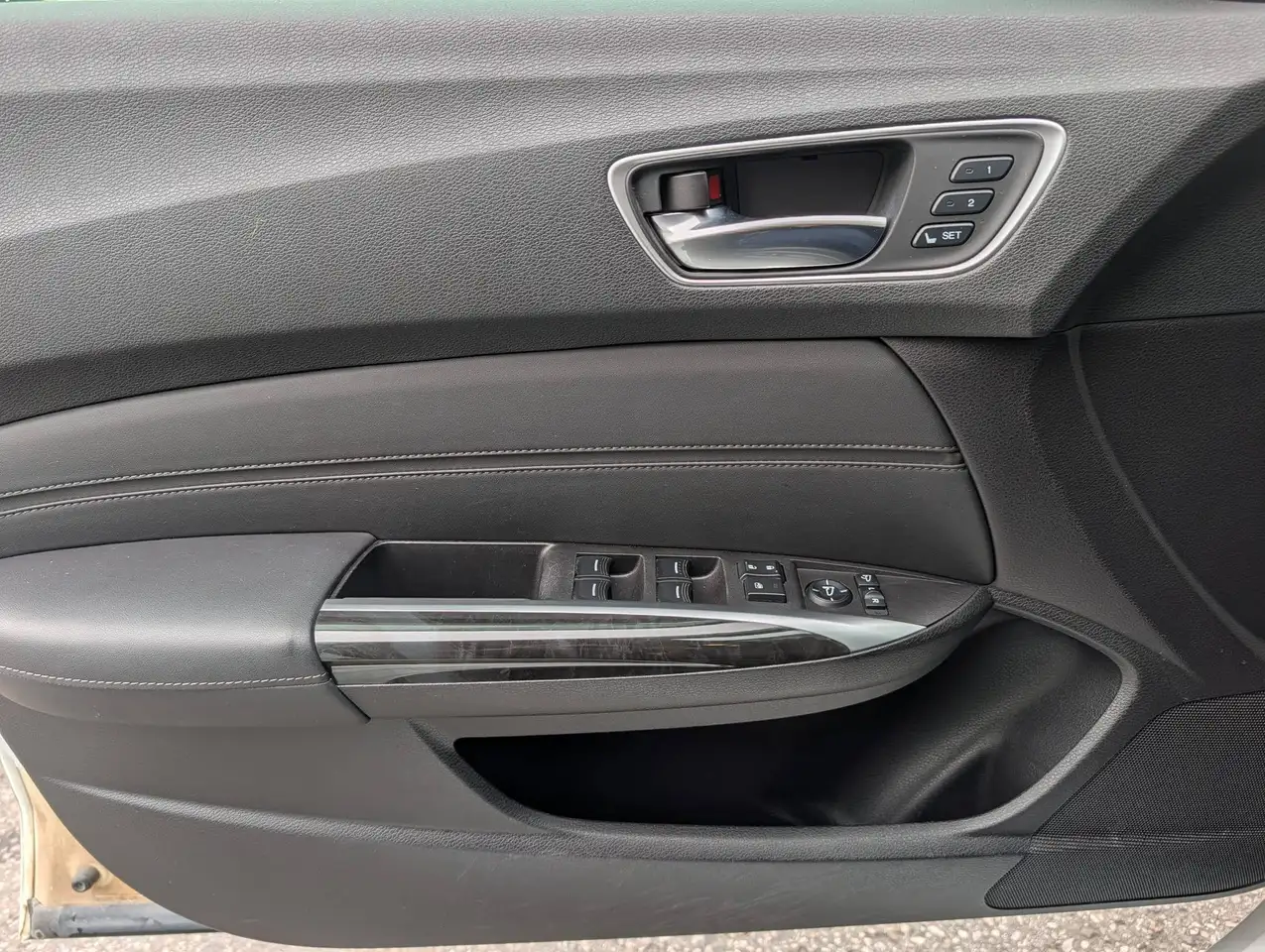 Acura TLX снимка Acura TLX