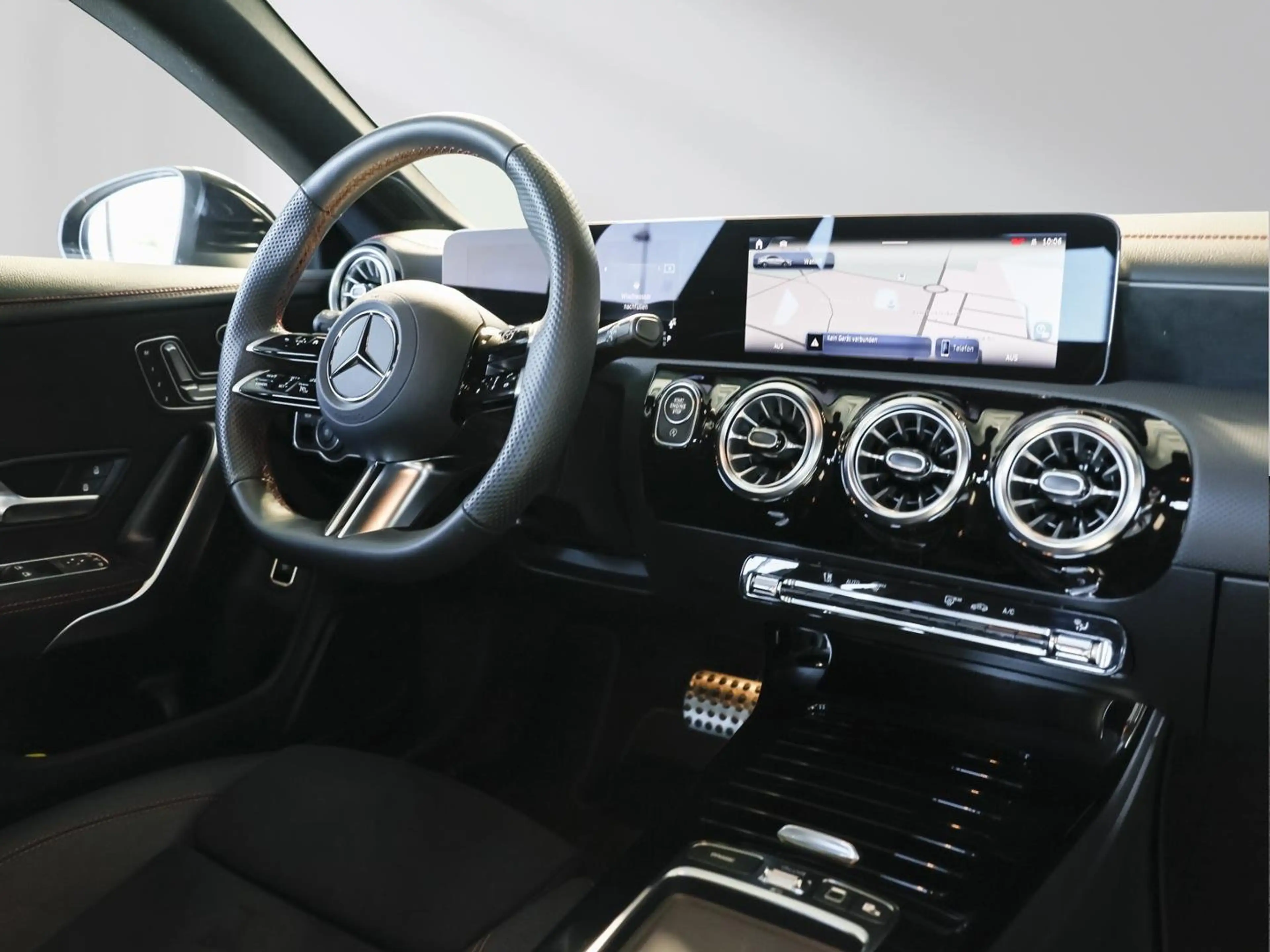 Mercedes-Benz CLA 200 AMG Night Keyless Ambiente Kamera LED — photo 5