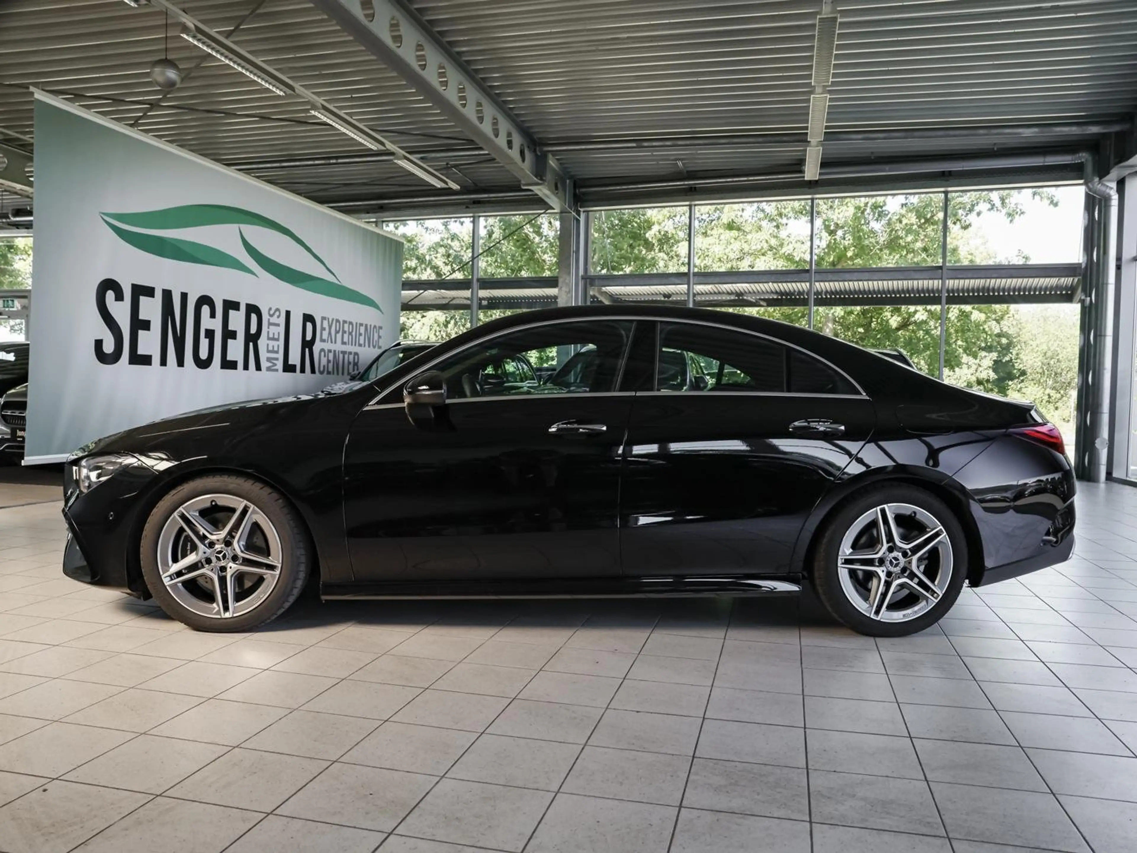 Mercedes-Benz CLA 200 AMG Night Keyless Ambiente Kamera LED — photo 9