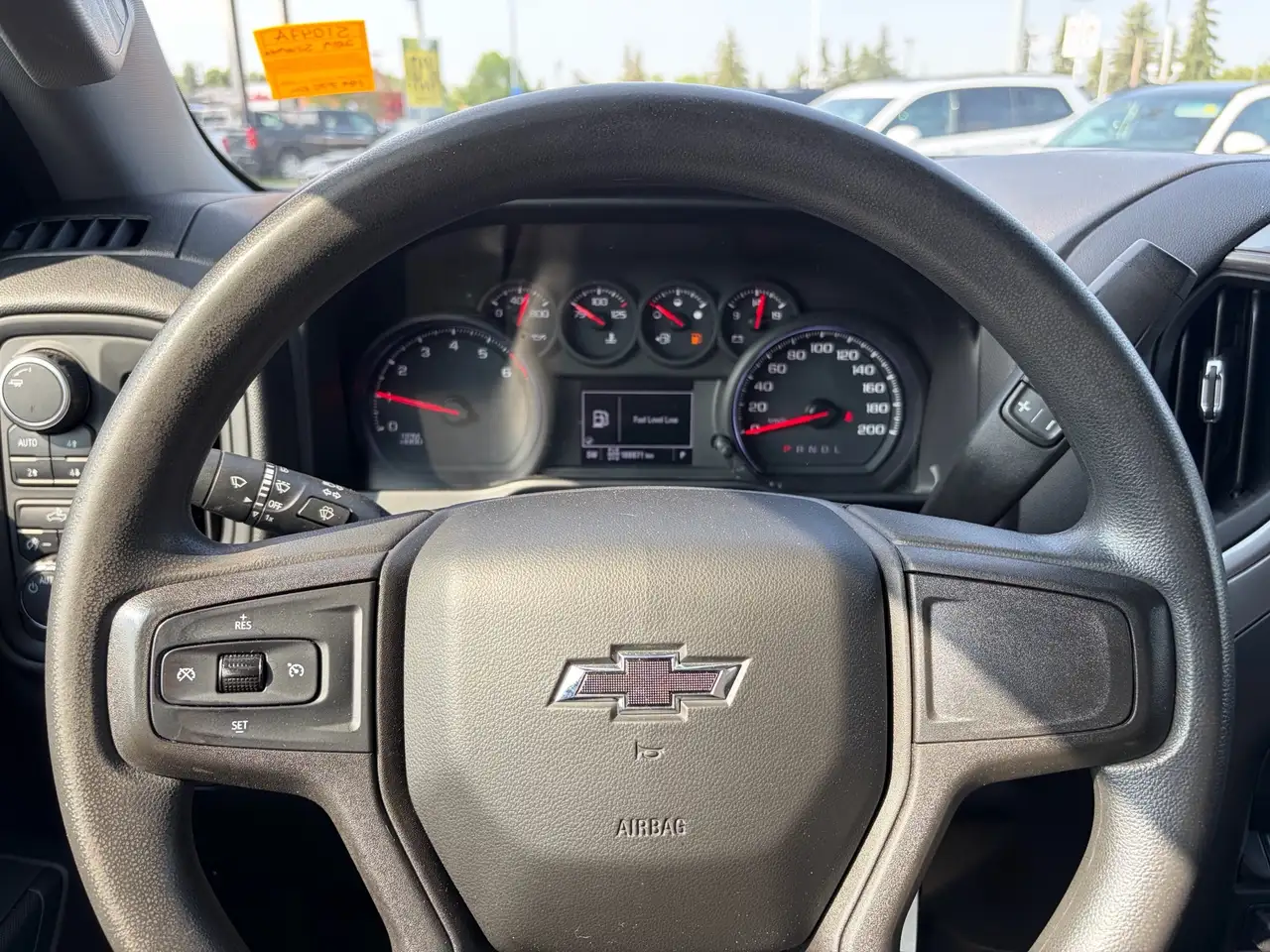 Chevrolet Silverado 1500 снимка Chevrolet Silverado 1500