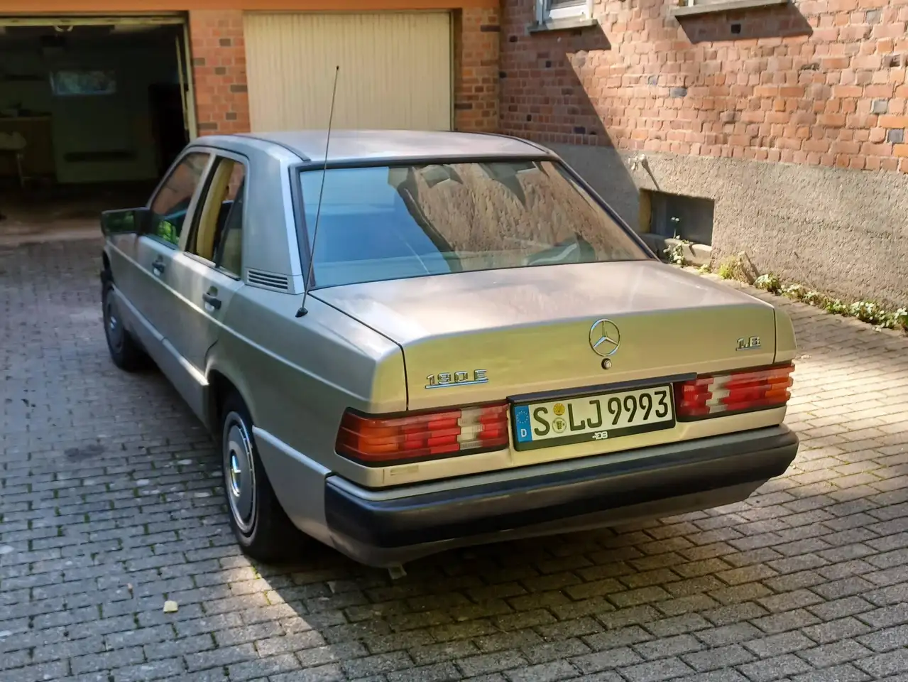 Mercedes-Benz 190 E 1.8, foto 3