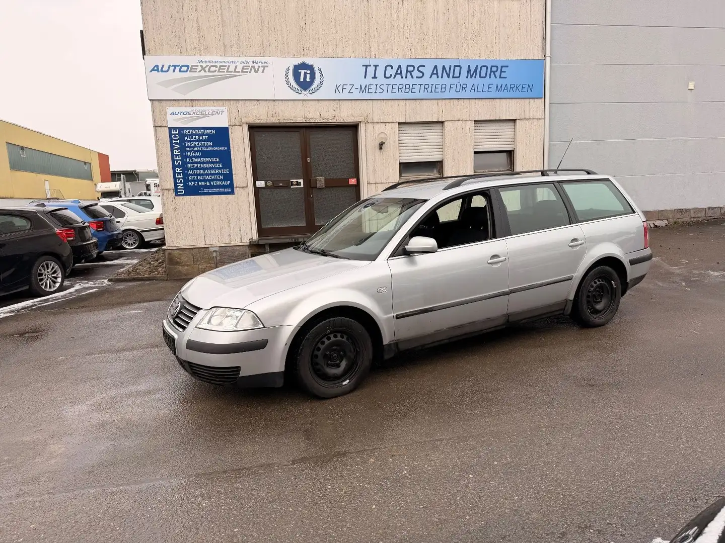 Volkswagen Passat Variant *Passat*Variant*2.0*TÜV*AHK* Silber - 1