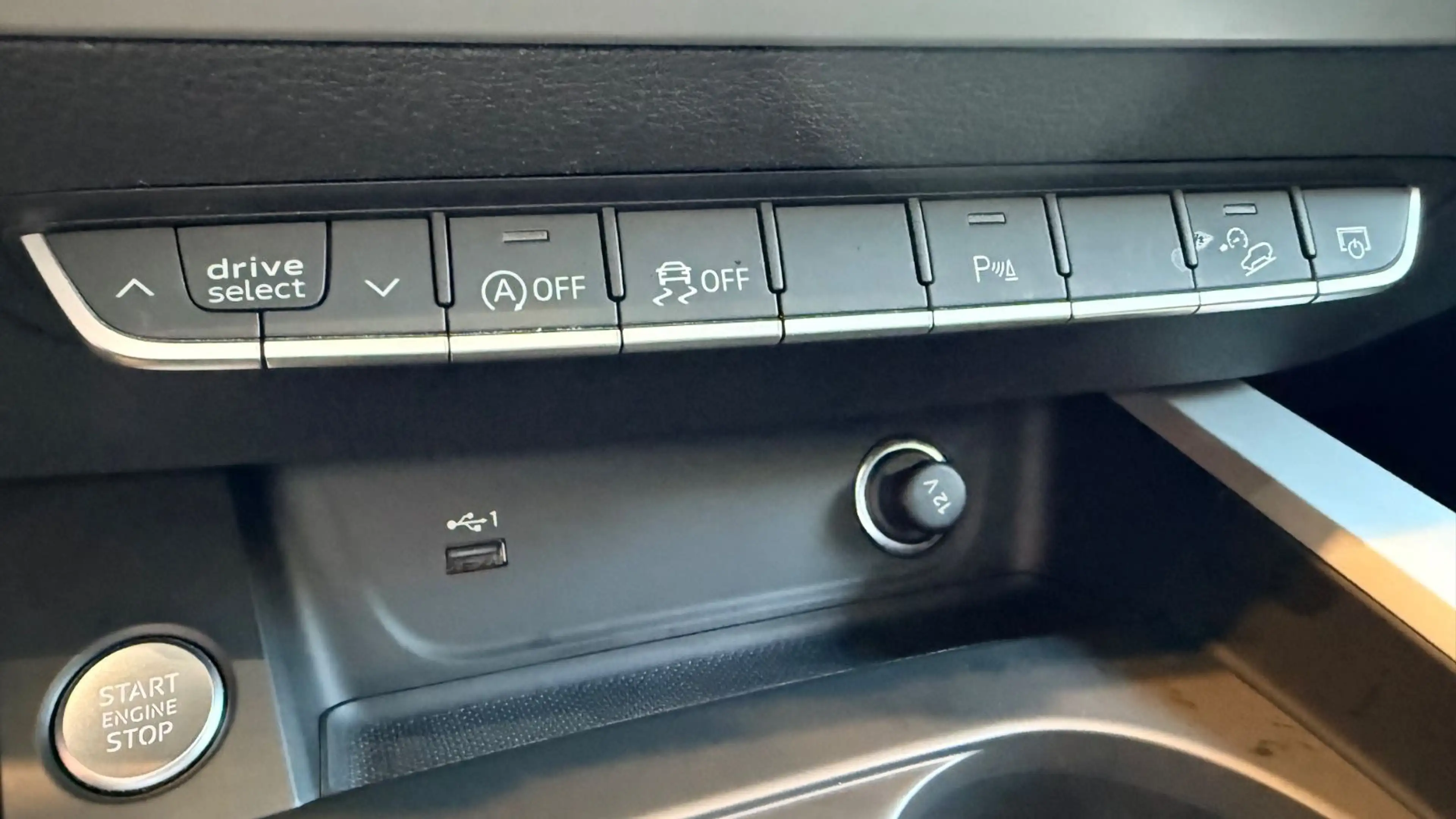 Audi A4 allroad quattro 40 TDI basis — photo 10