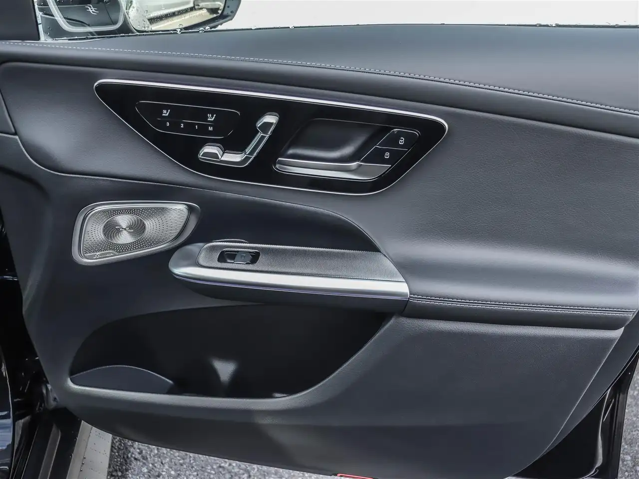 Mercedes-Benz GLC снимка Mercedes-Benz GLC