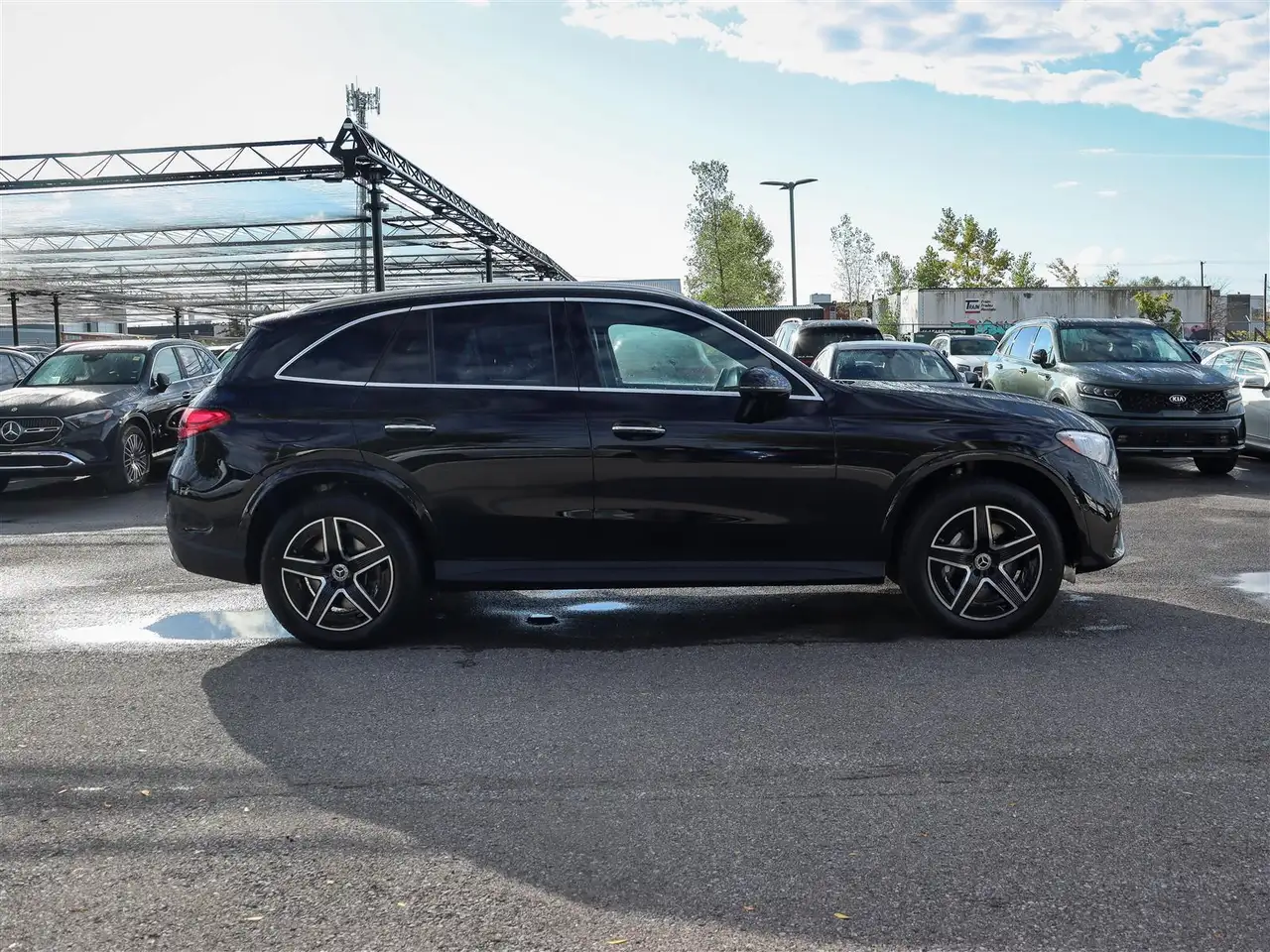 Mercedes-Benz GLC снимка Mercedes-Benz GLC