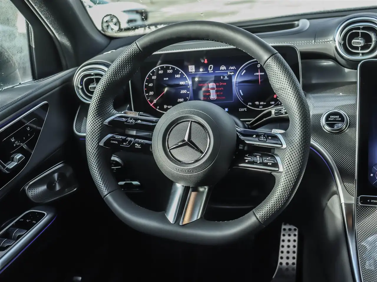 Mercedes-Benz GLC снимка Mercedes-Benz GLC