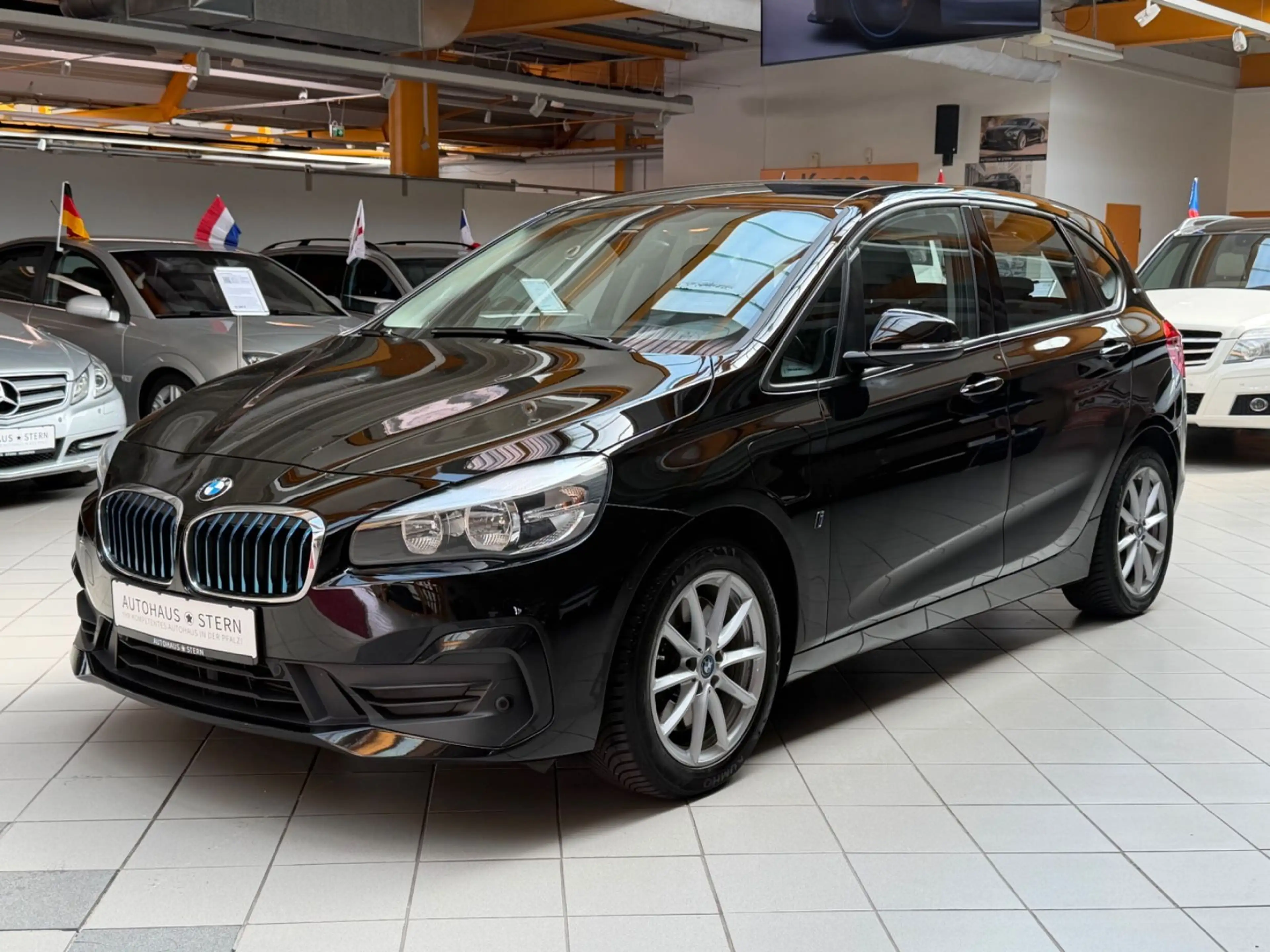BMW 225 xe Active Tourer|Xenon|Navi|Klima|SHZ|PDC — photo 2
