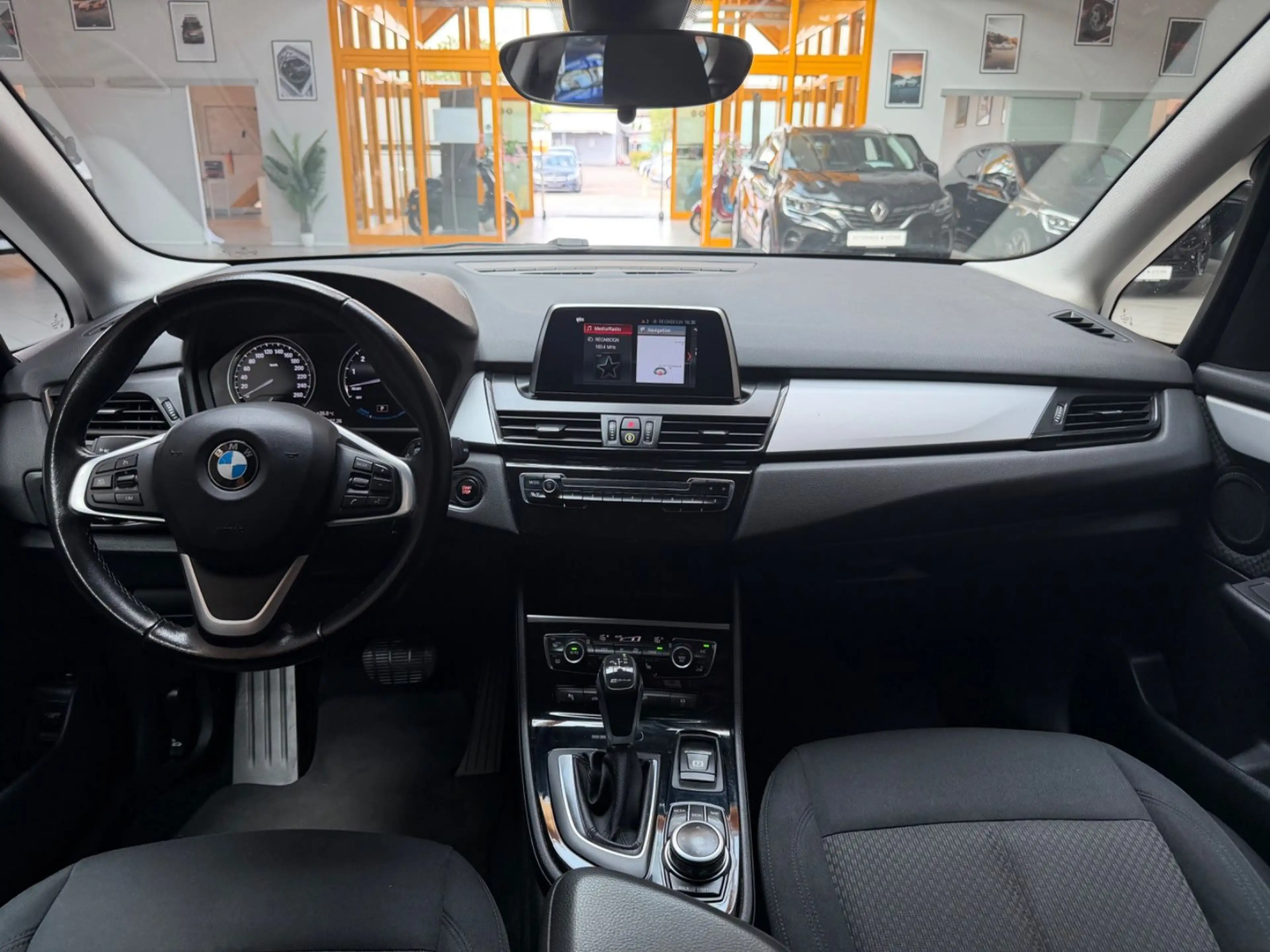 BMW 225 xe Active Tourer|Xenon|Navi|Klima|SHZ|PDC — photo 11