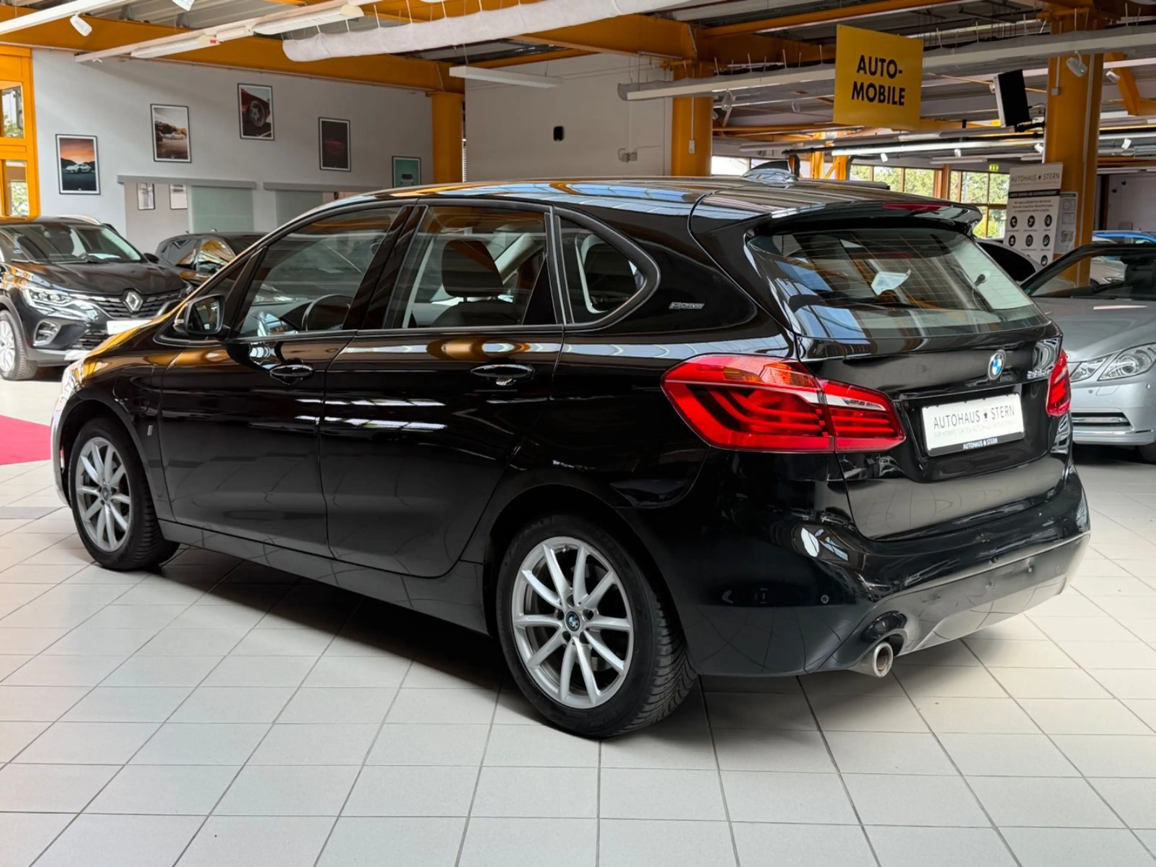 BMW 225 xe Active Tourer|Xenon|Navi|Klima|SHZ|PDC — photo 4