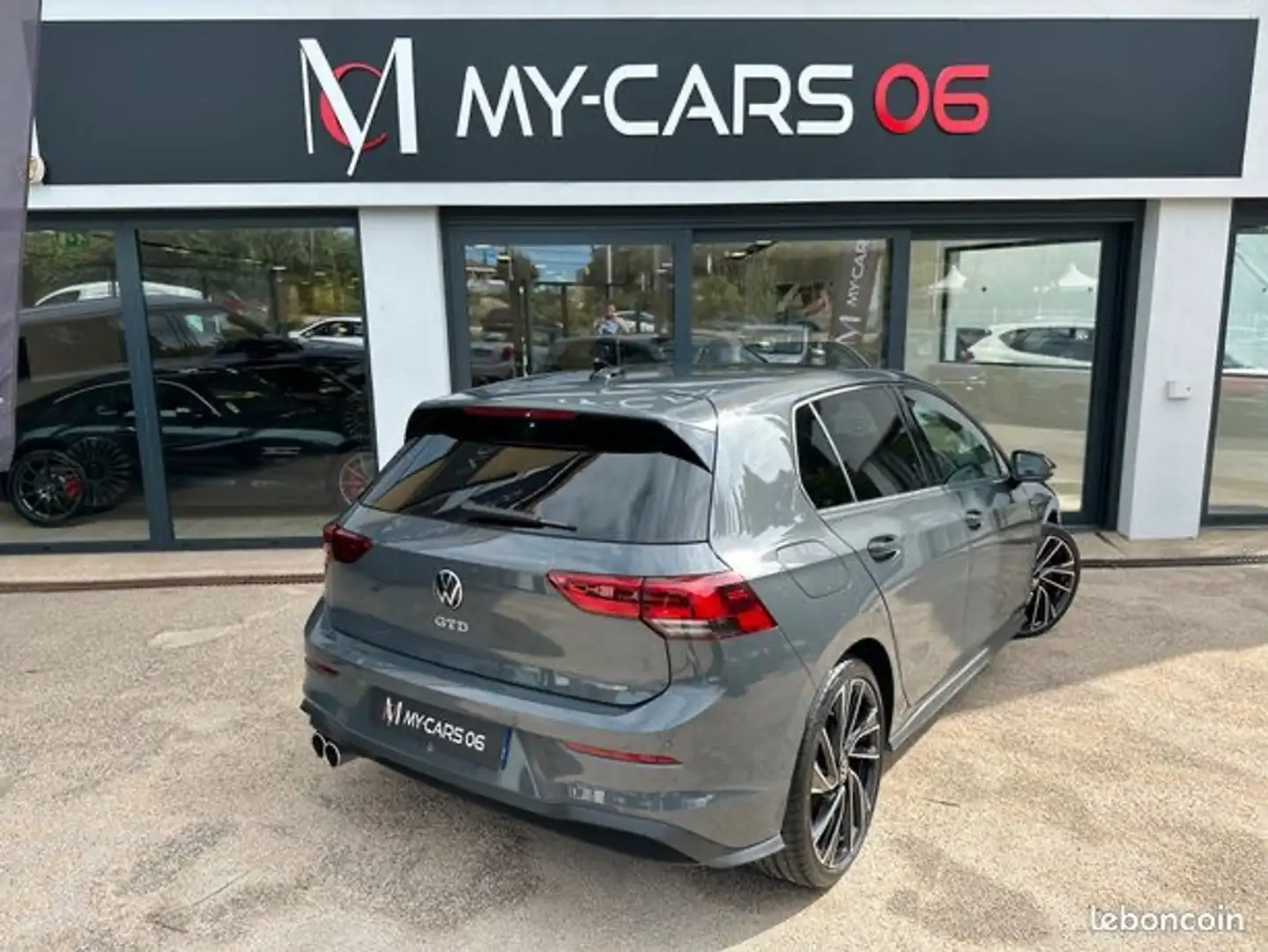 Volkswagen Golf 2.0 TDI DSG7 Gris - 2