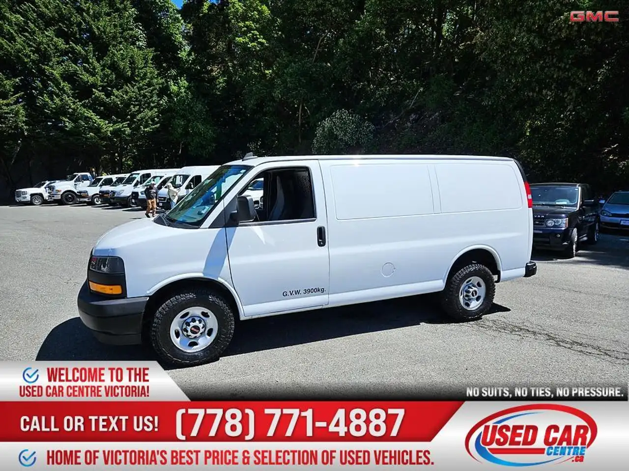 GMC Savana photo GMC Savana