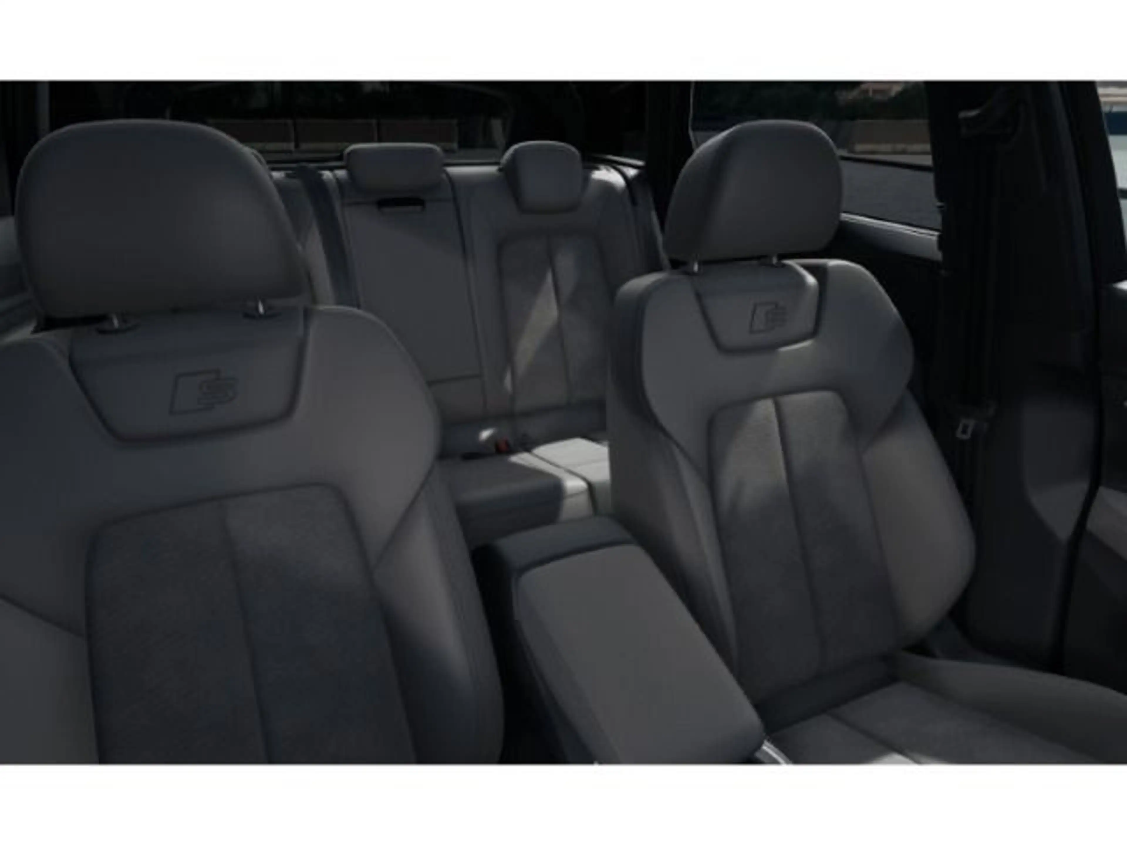 Audi e-tron advanced 55 quattro PANO*AHK*360°*ACC — photo 7
