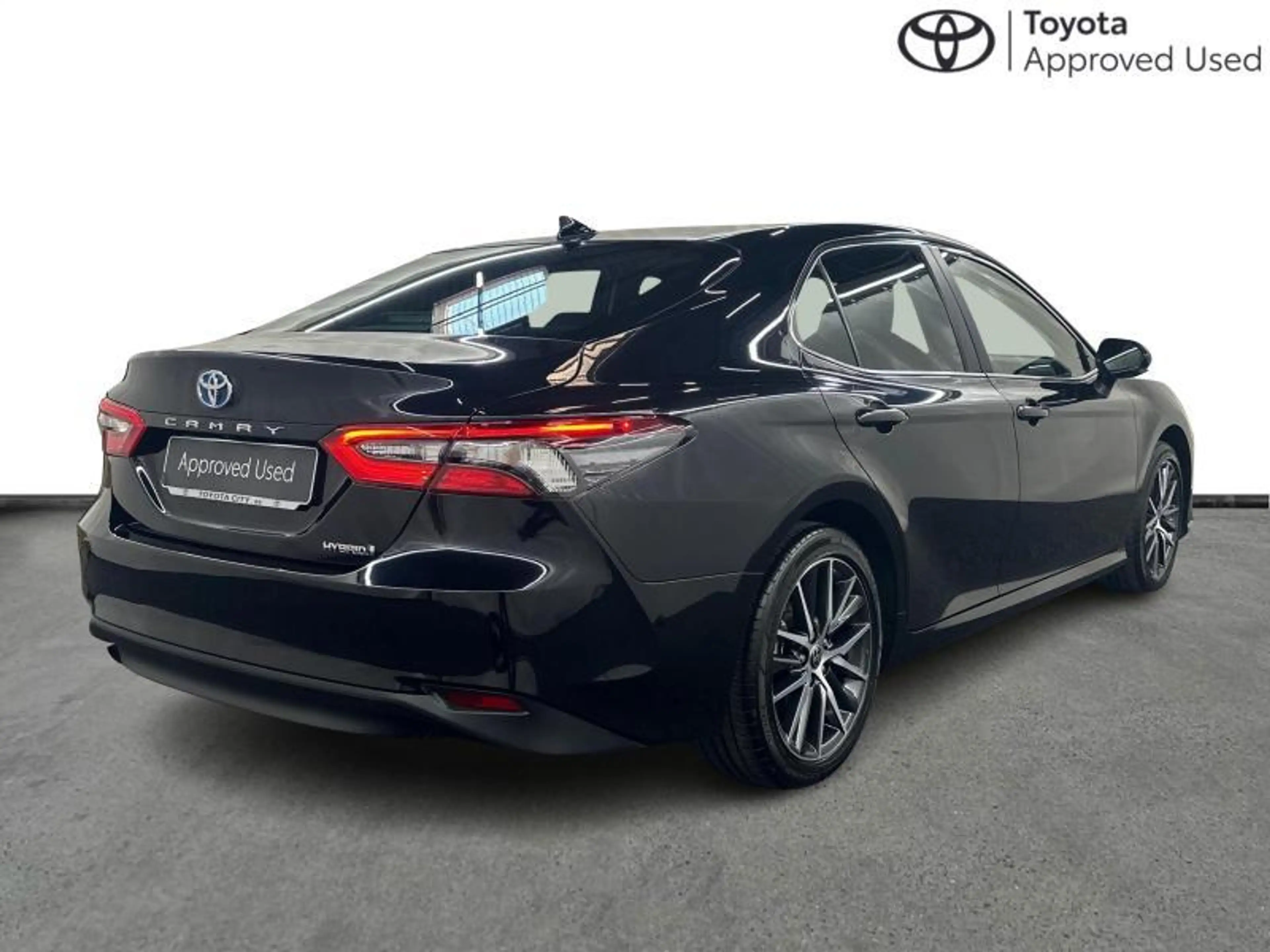 Toyota Camry 218hp HEV Dynamic Plus | carplay — photo 17