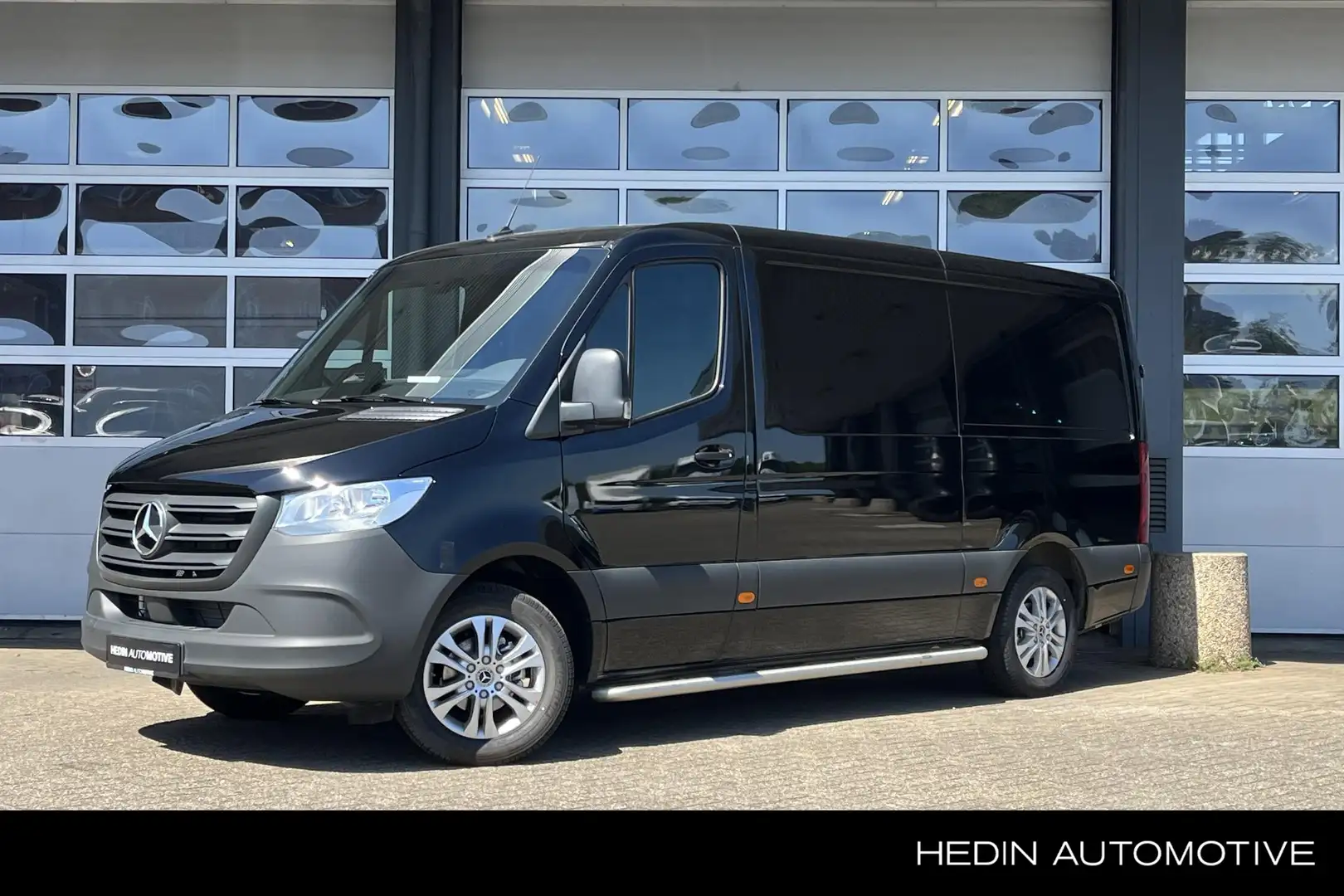 Mercedes-Benz Sprinter 311 L2 Automaat Pro | Laadruimtepakket | Stoelverw Zwart - 1