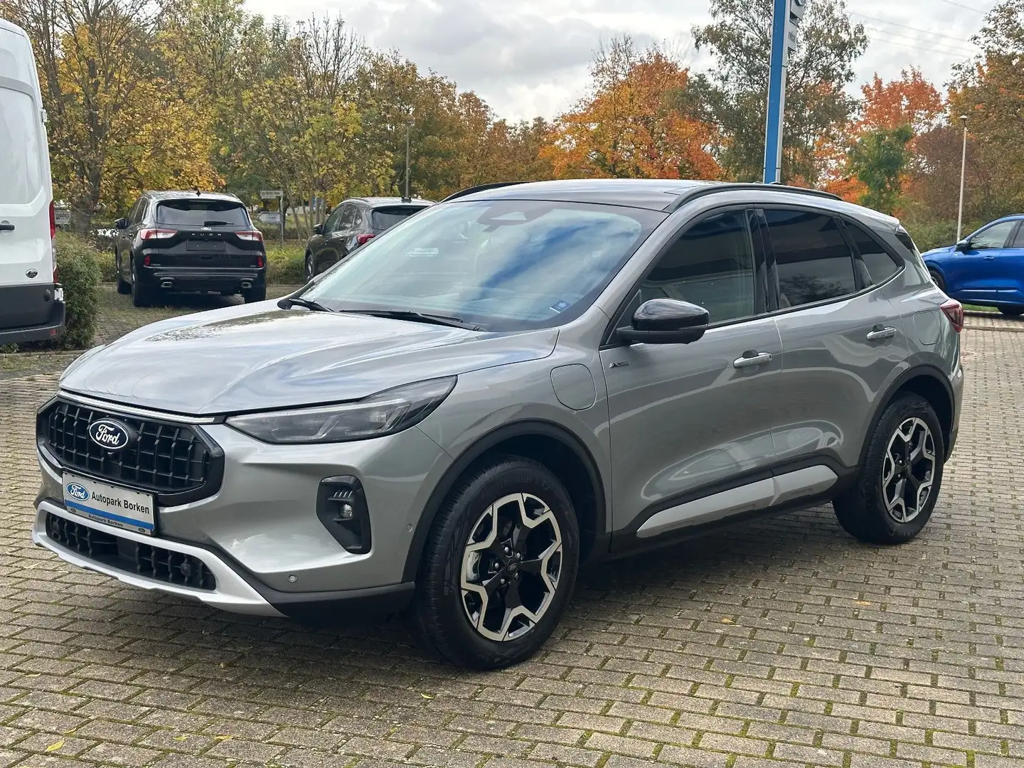 Ford Kuga Plug-In Hybrid Active X Winter Paket LED Silber - 1