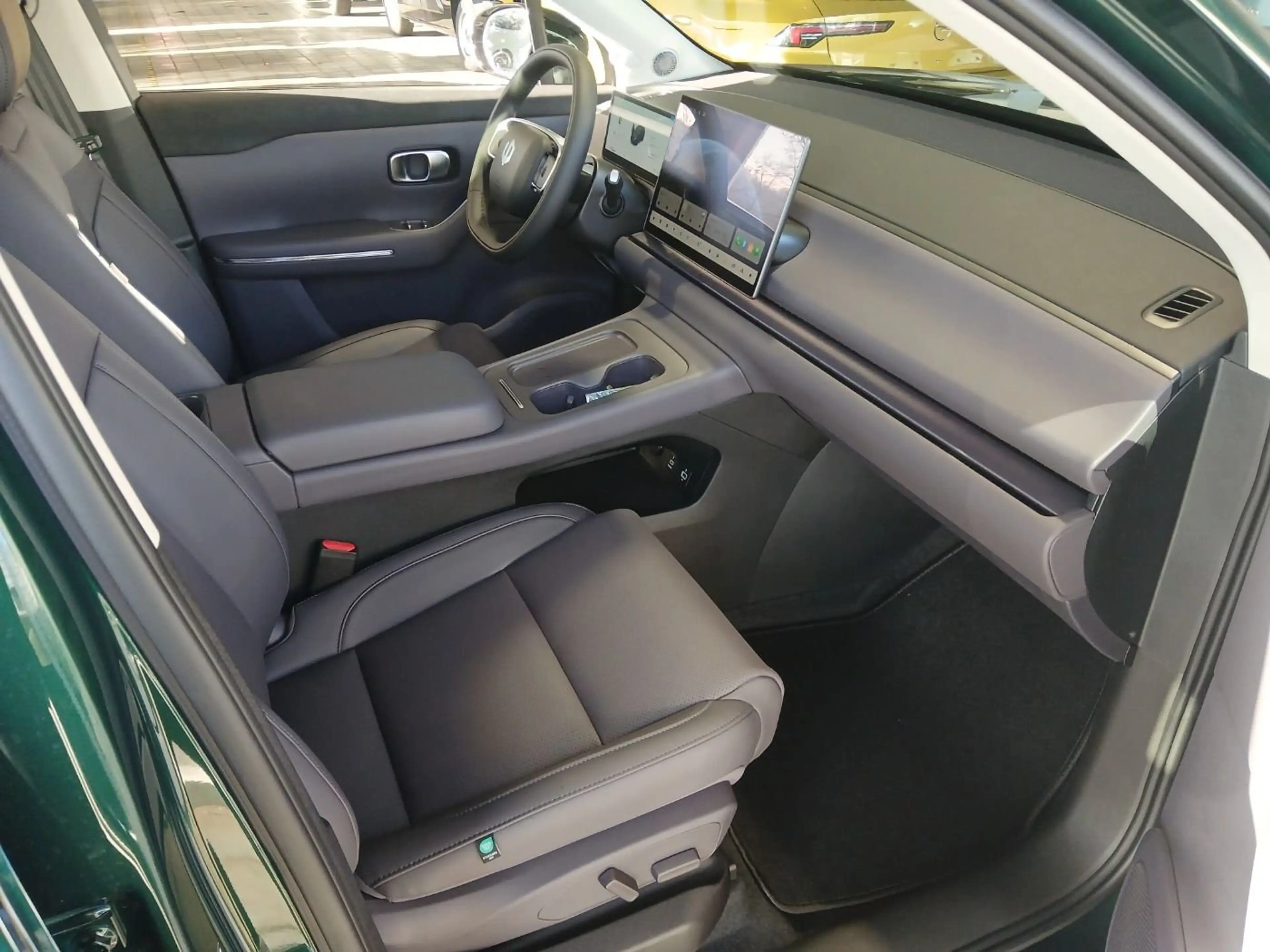 Leapmotor C10 BEV Design 69,9 kWh — photo 9