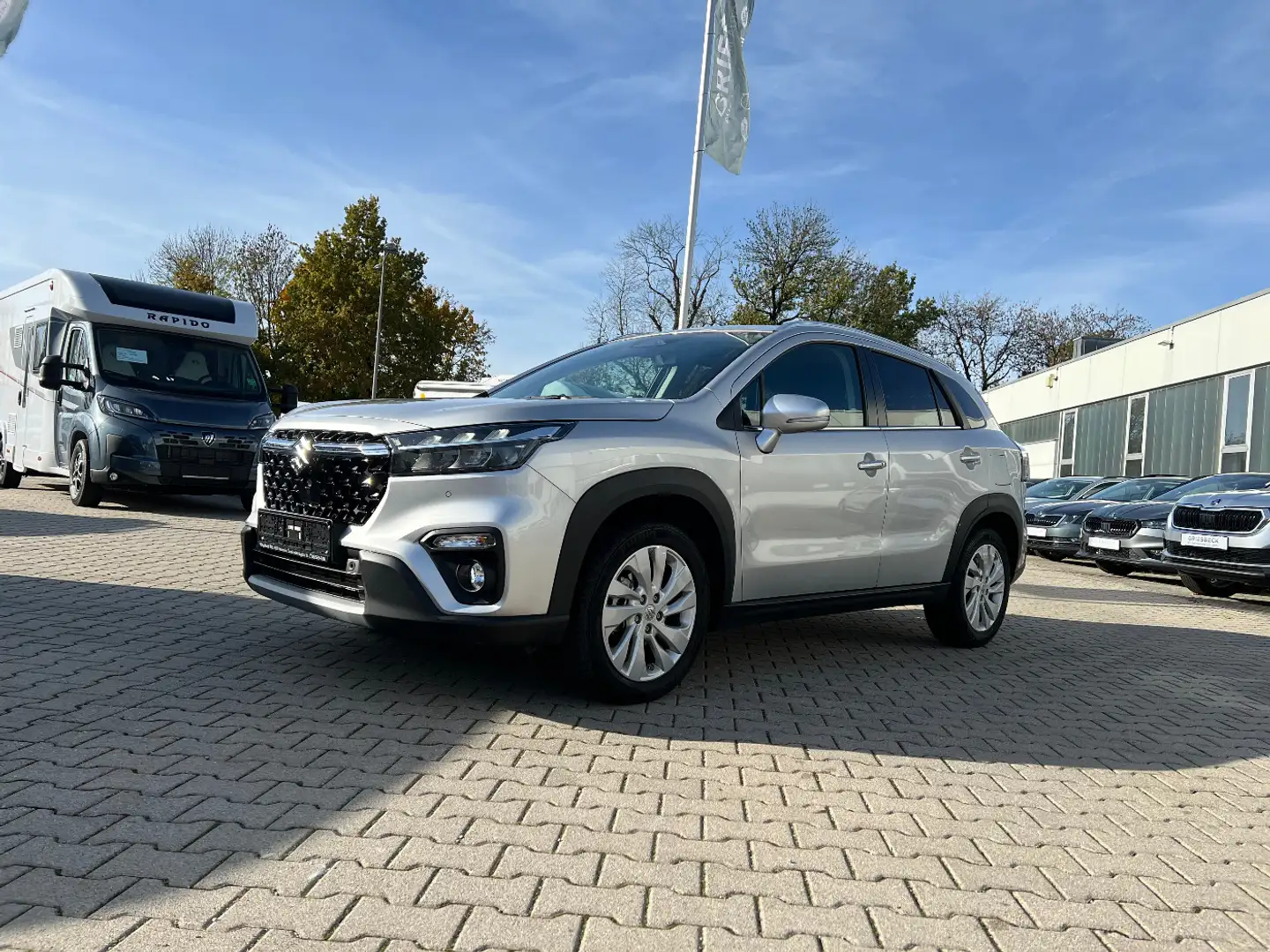 Suzuki S-Cross 1.4 Boosterjet 4WD GL+ *LED Navi Kamera* Argent - 1