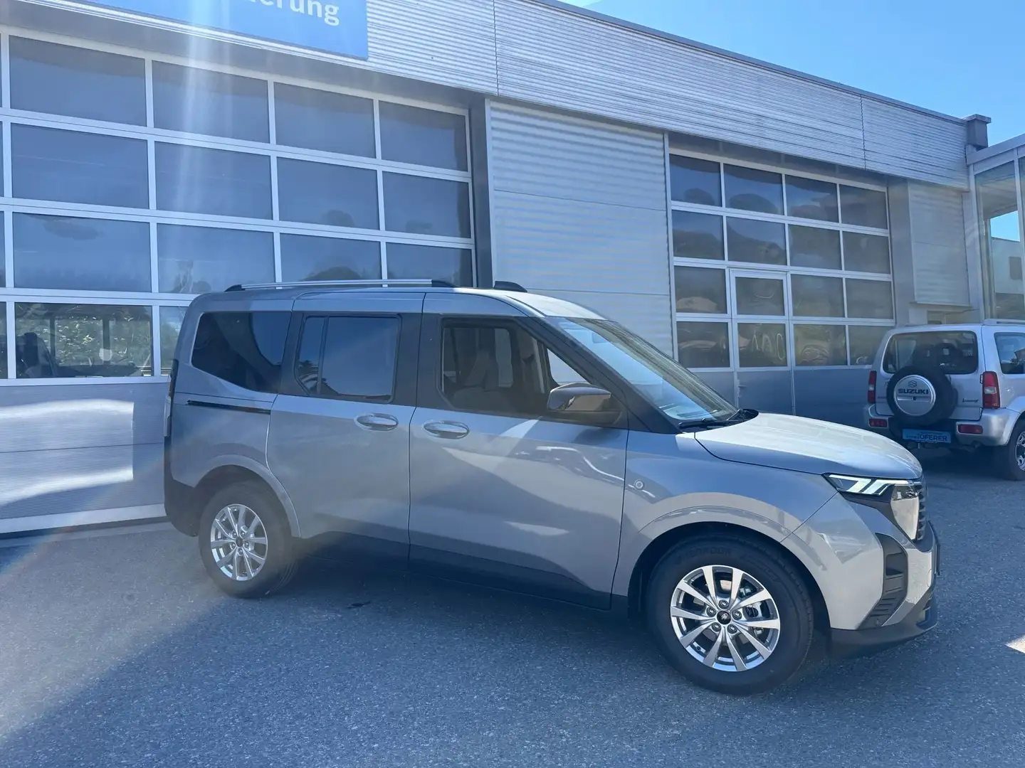 Ford Tourneo Courier Tourneo Courier 1,0 EcoBoost Aut. Titanium Silber - 2