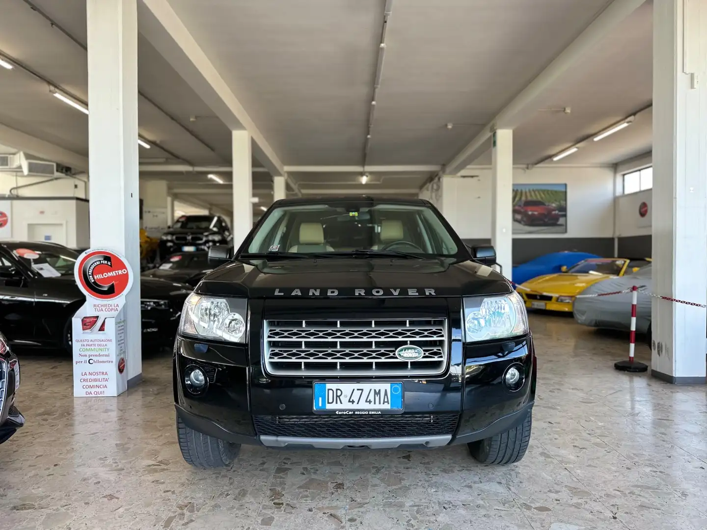 Land Rover Freelander 2.2 TD4 S.W. HSE Černá - 2