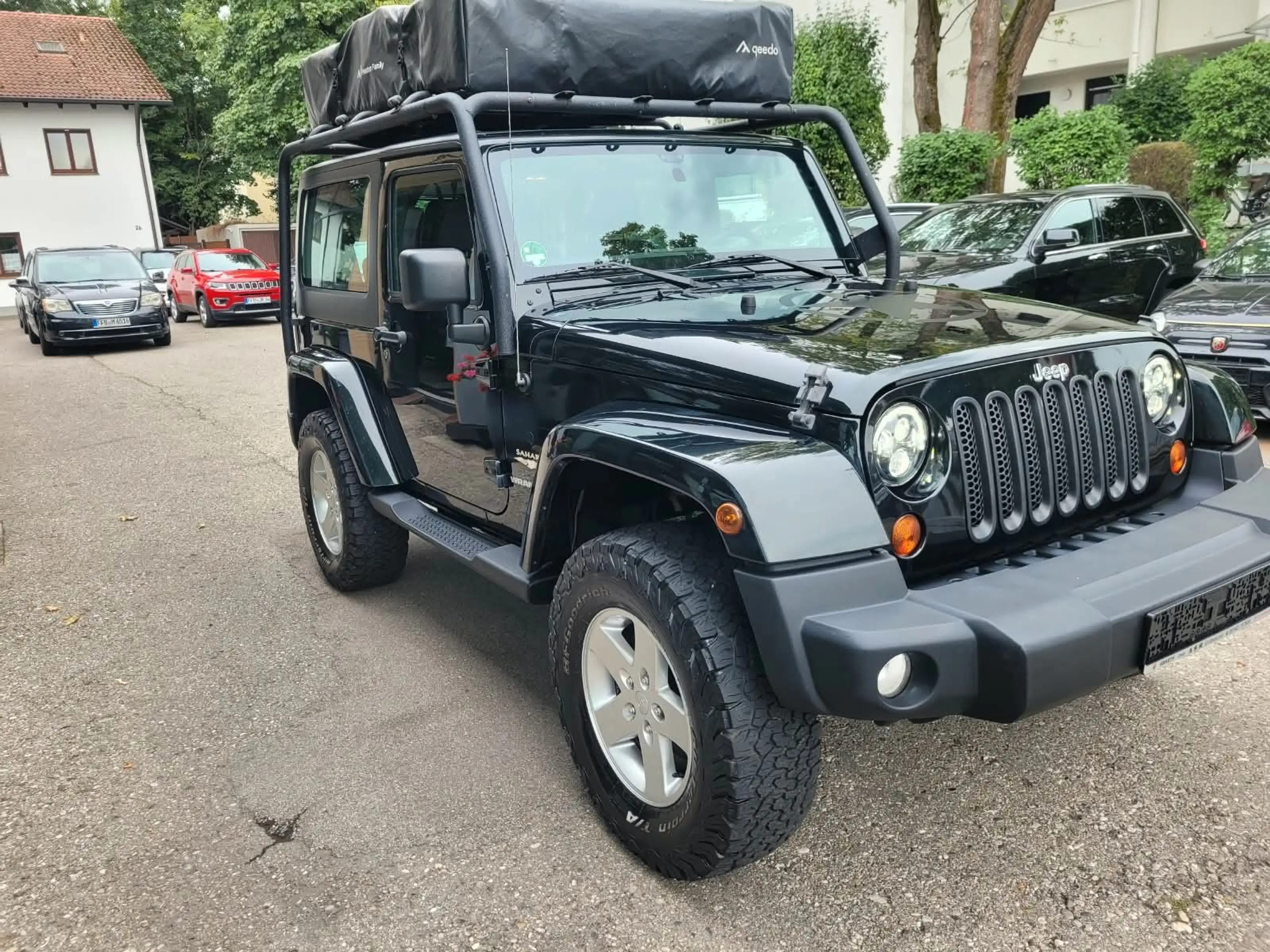 Jeep Wrangler / Wrangler Unlimited Sahara Cabrio — photo 6