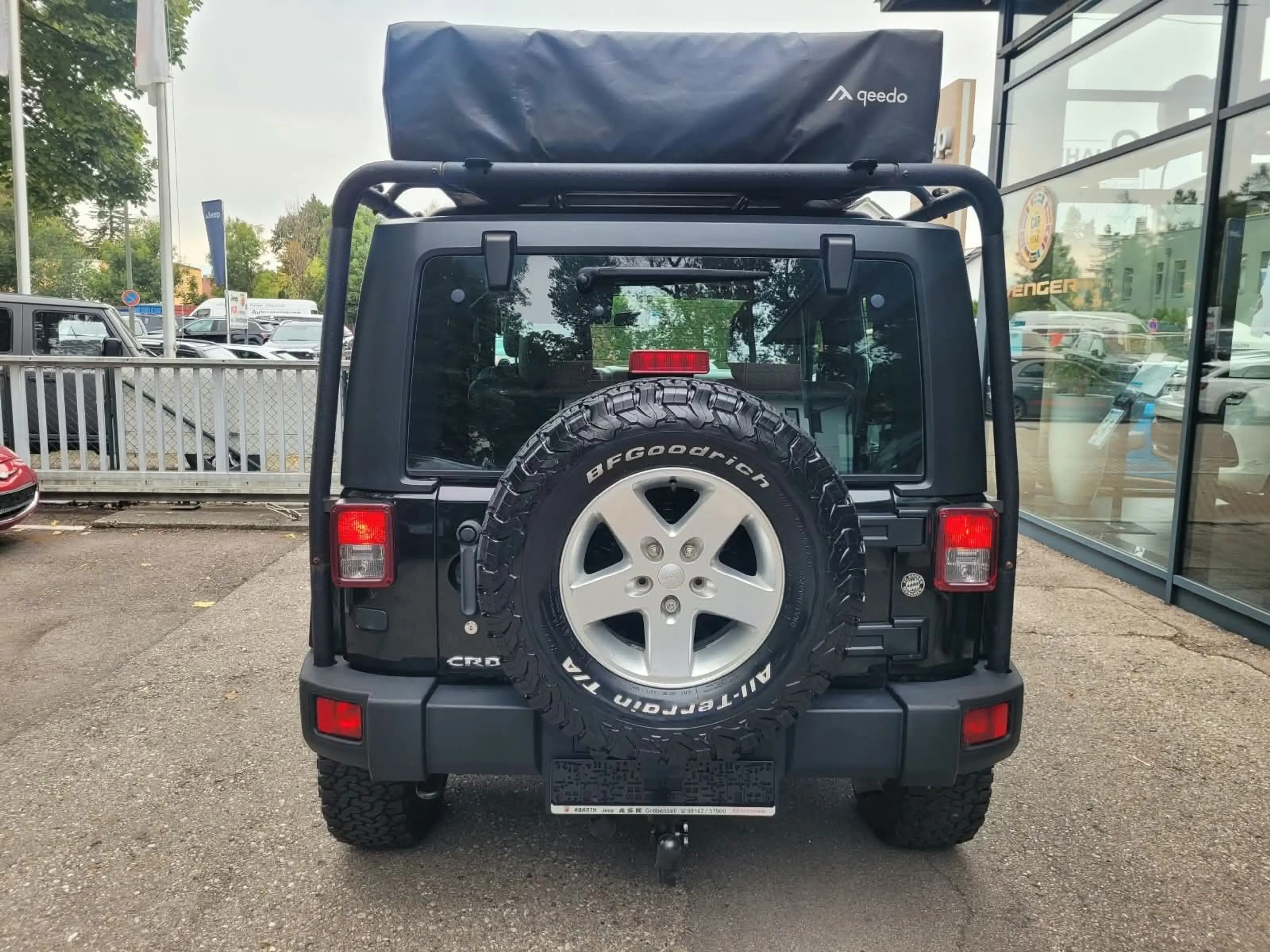Jeep Wrangler / Wrangler Unlimited Sahara Cabrio — photo 9