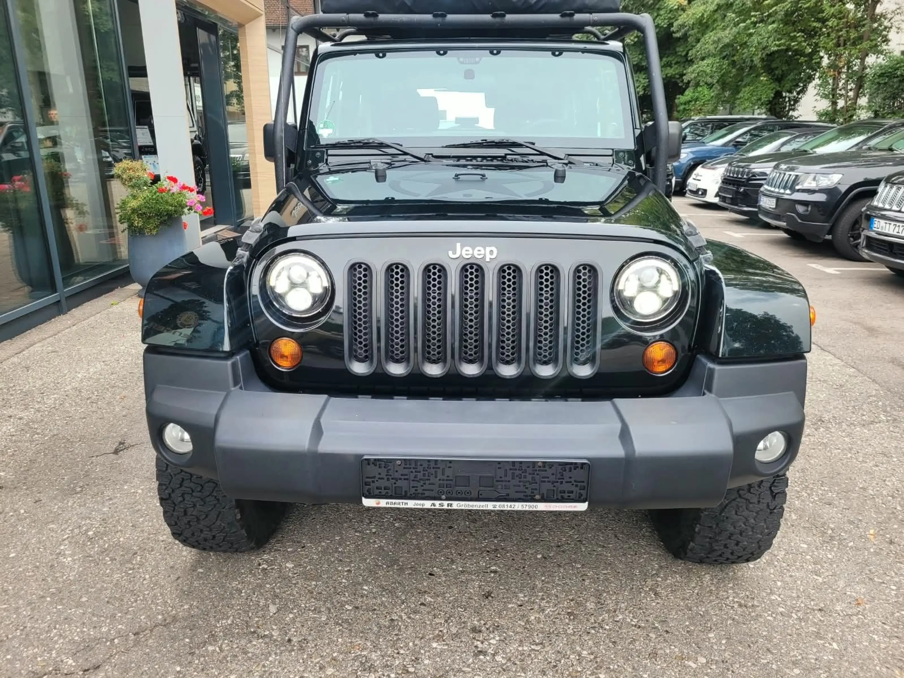 Jeep Wrangler / Wrangler Unlimited Sahara Cabrio — photo 8
