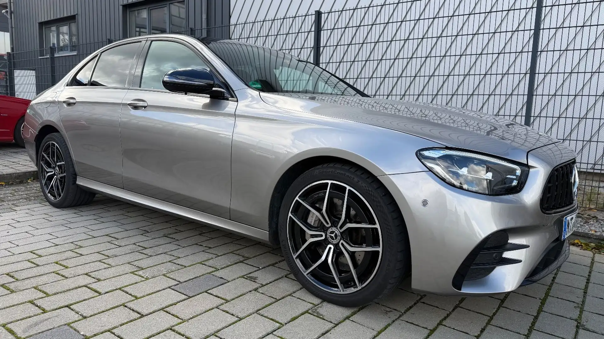 Mercedes-Benz E 300 e AMG-LINE TÜV,BURNMESTER,LED,ALCANTARA,ACC Argent - 2