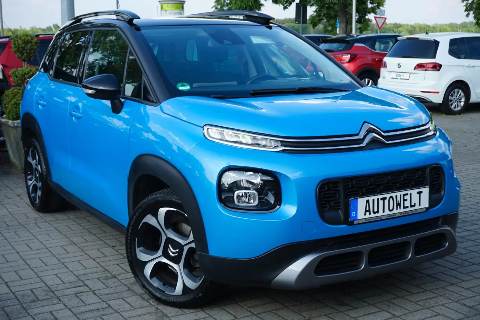 Citroen C3 Aircross PureTech 110 Stop&Start Shine EAT6 Blau - 1