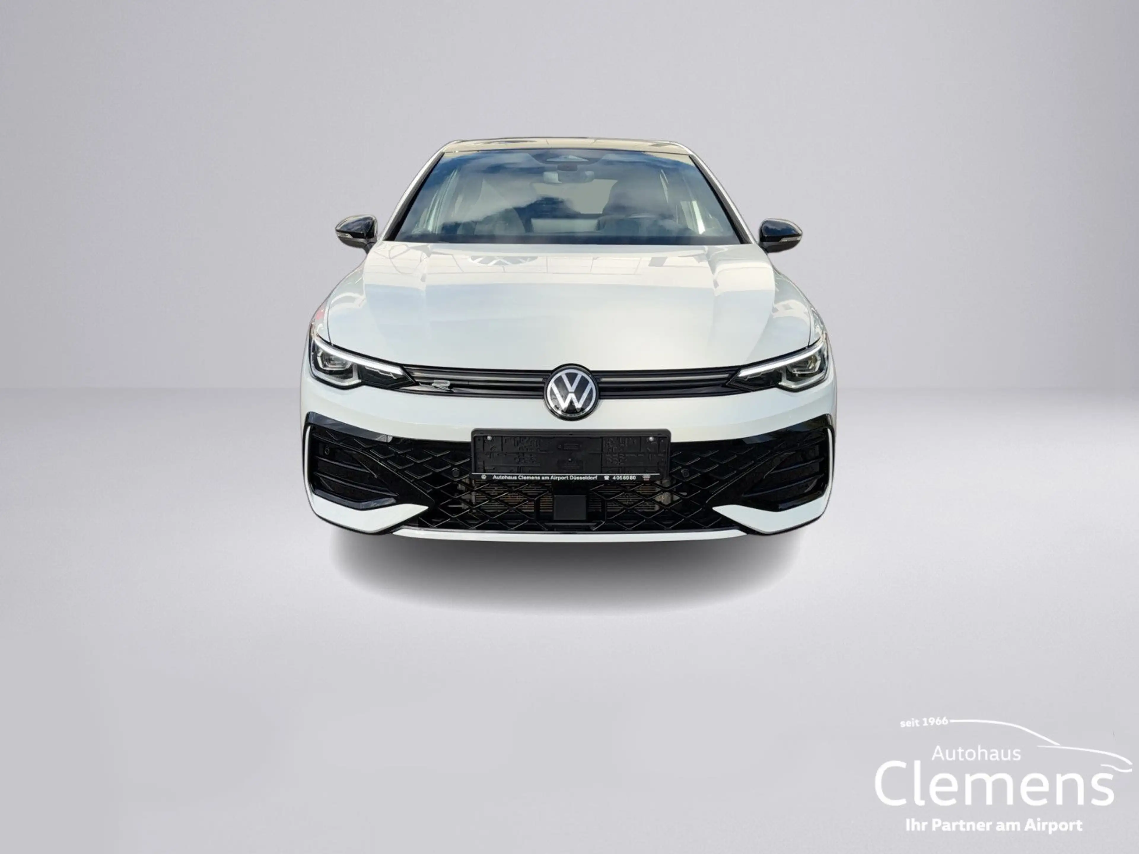 Volkswagen Golf 1.5 eTSI 110 kW R-Line BLACK STYLE — photo 8