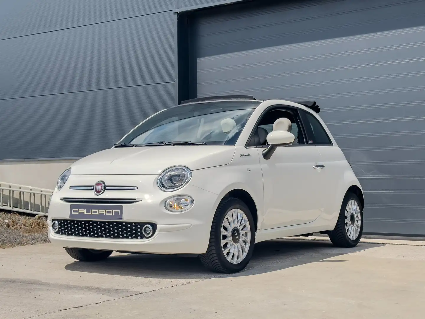 Fiat 500C 1.0 Hybride Dolcevita / 7" Touchscreen / Carplay Wit - 1