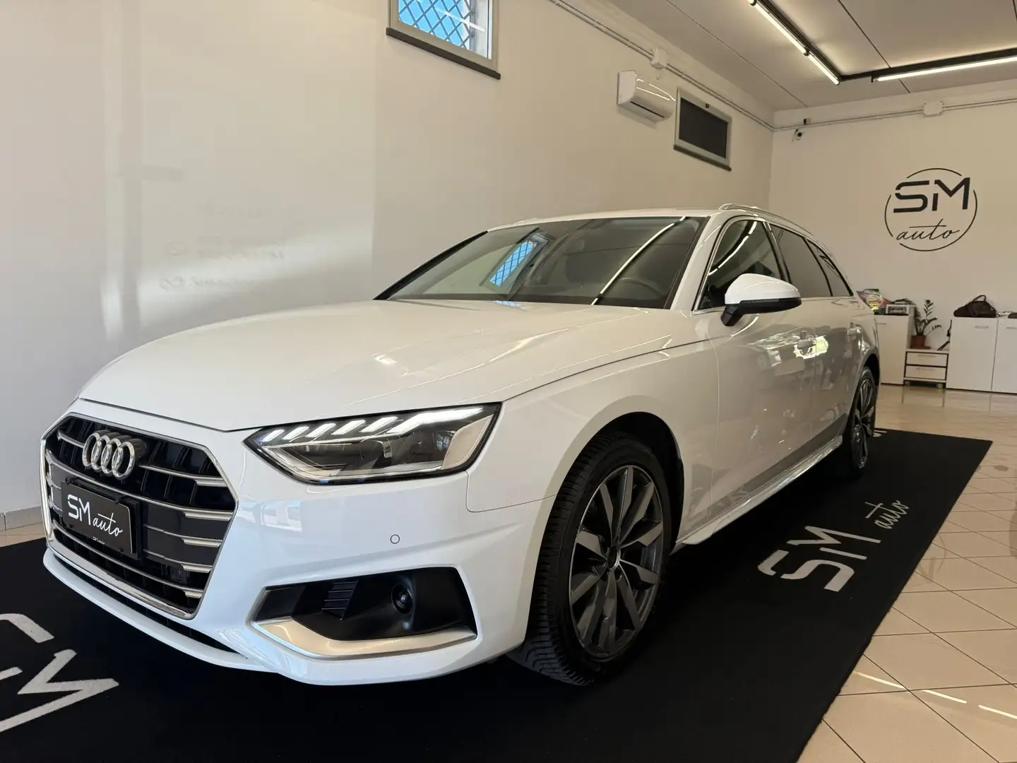 Audi A4 A4 V Avant 35 2.0 tdi B. Advanced 163cv s-tronic - 1