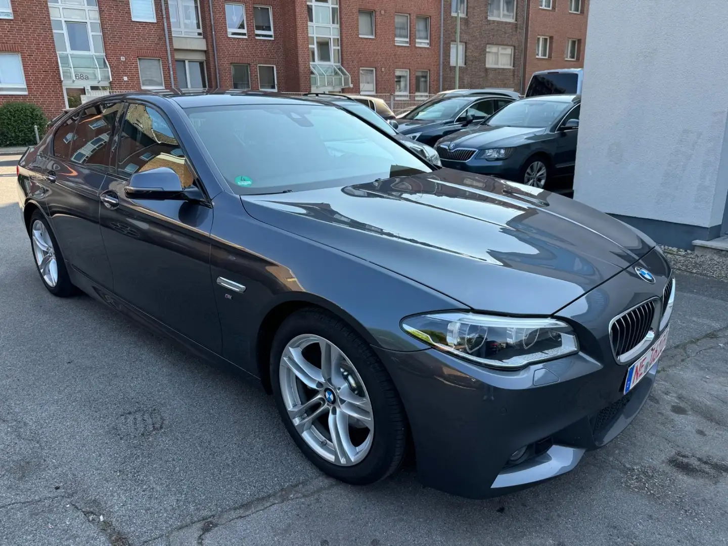 BMW 520 d M-Sportpaket-1.Hand-Leder-LED-Navi Pro-Top! Gris - 2