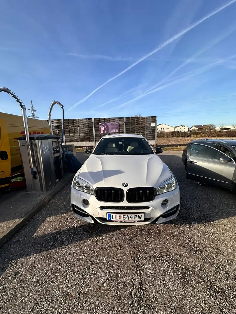 BMW X6 M M50d Österreich-Paket Aut. M Packet bijela - 1
