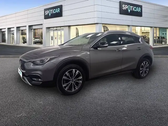 Infiniti QX30 2.2d Premium AWD 7DCT