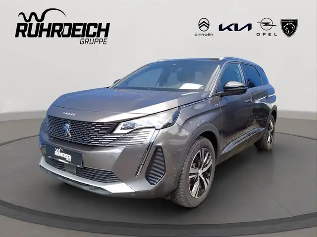 Peugeot 5008 Hybrid 136 GT El. Panodach Digitales Cockpit