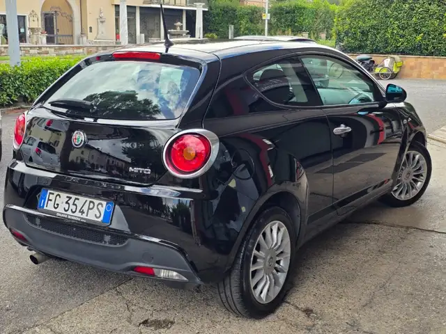 Alfa Romeo Mito view 12