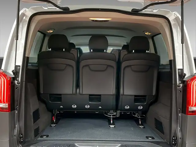 Mercedes-Benz Vito view 8
